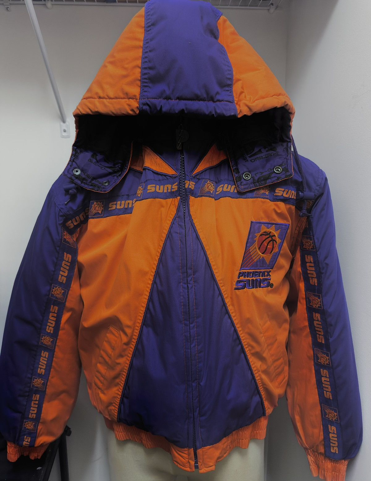NBA vintage Phoenix Suns orange and purple jacket Size US M / EU 48-50 / 2 - 1 Thumbnail