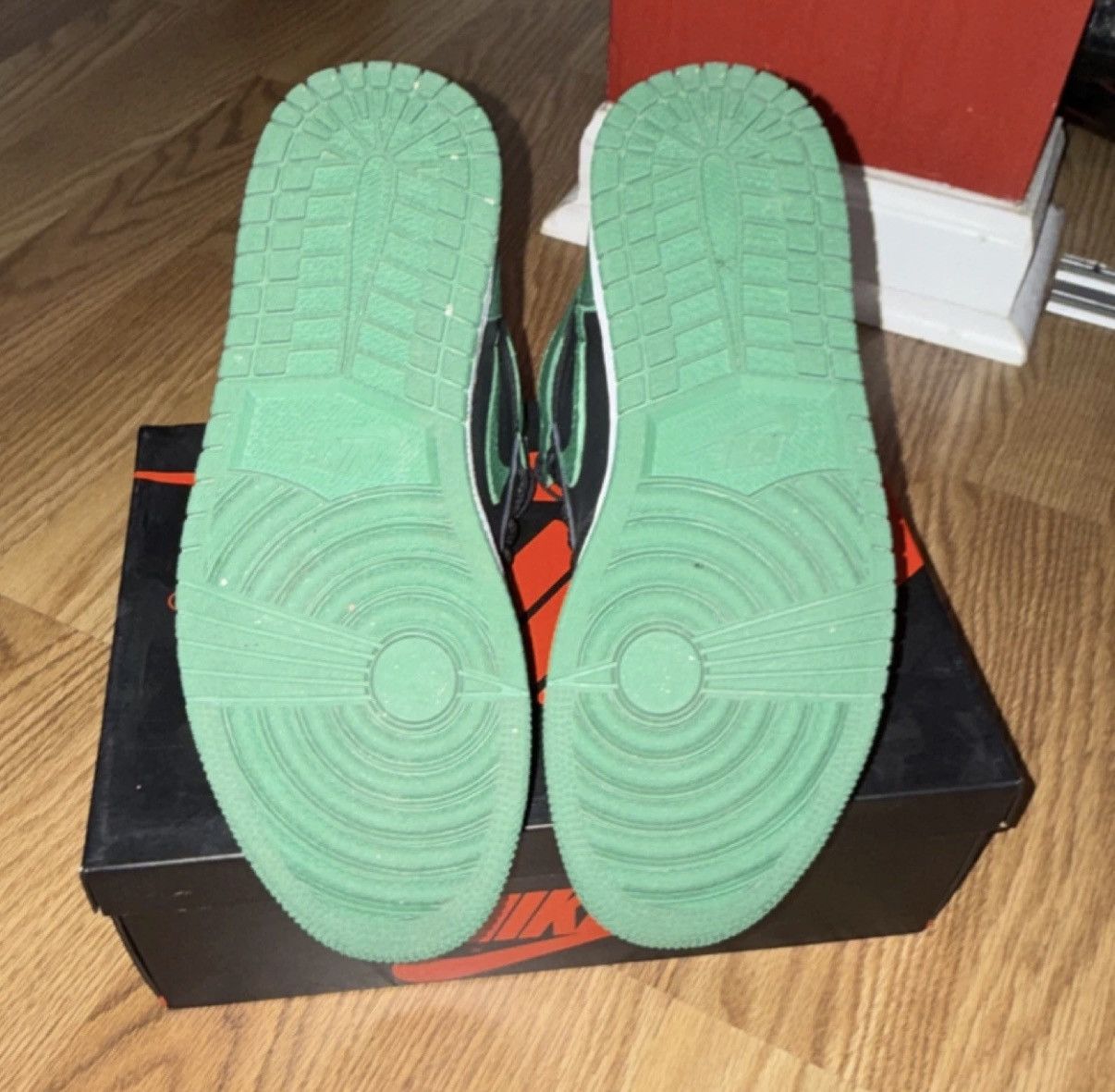 Nike Air Jordan 1 High OG ‘Pine Green 2.0’ 2021 Size US 9 / EU 42 - 5 Thumbnail