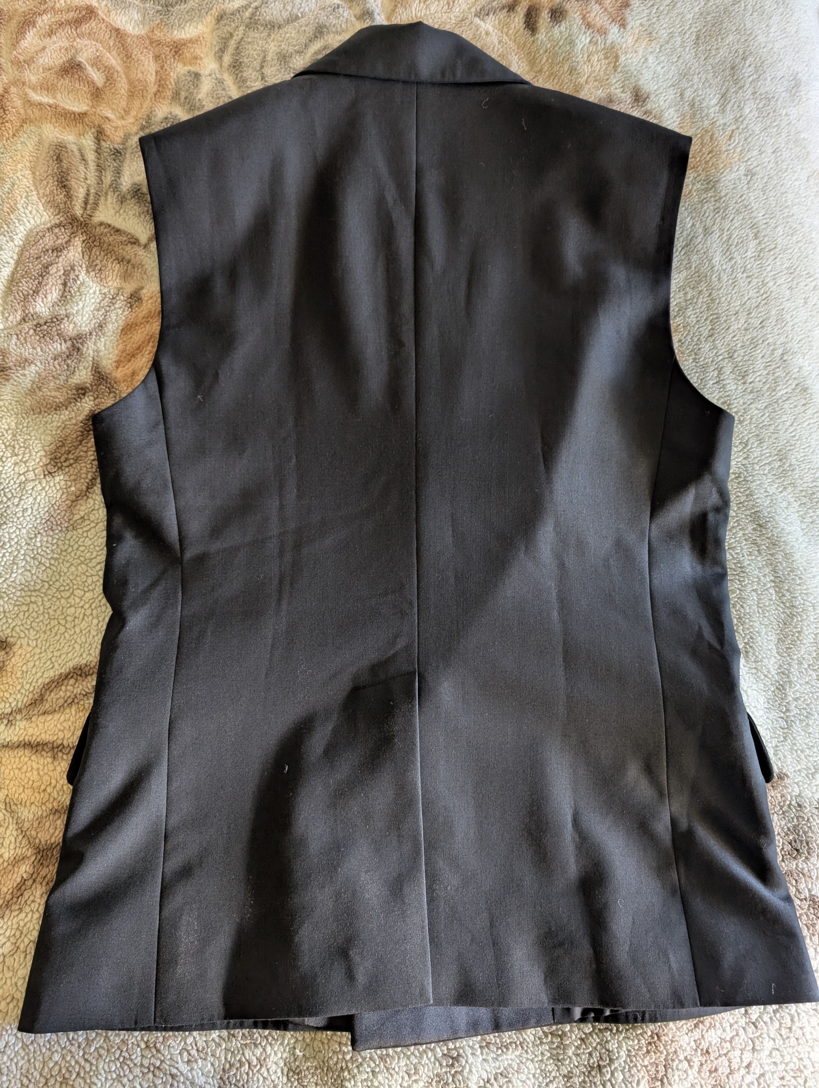 Ernest W. Baker Sleeveless Tuxedo blazer Size 48R - 2 Thumbnail