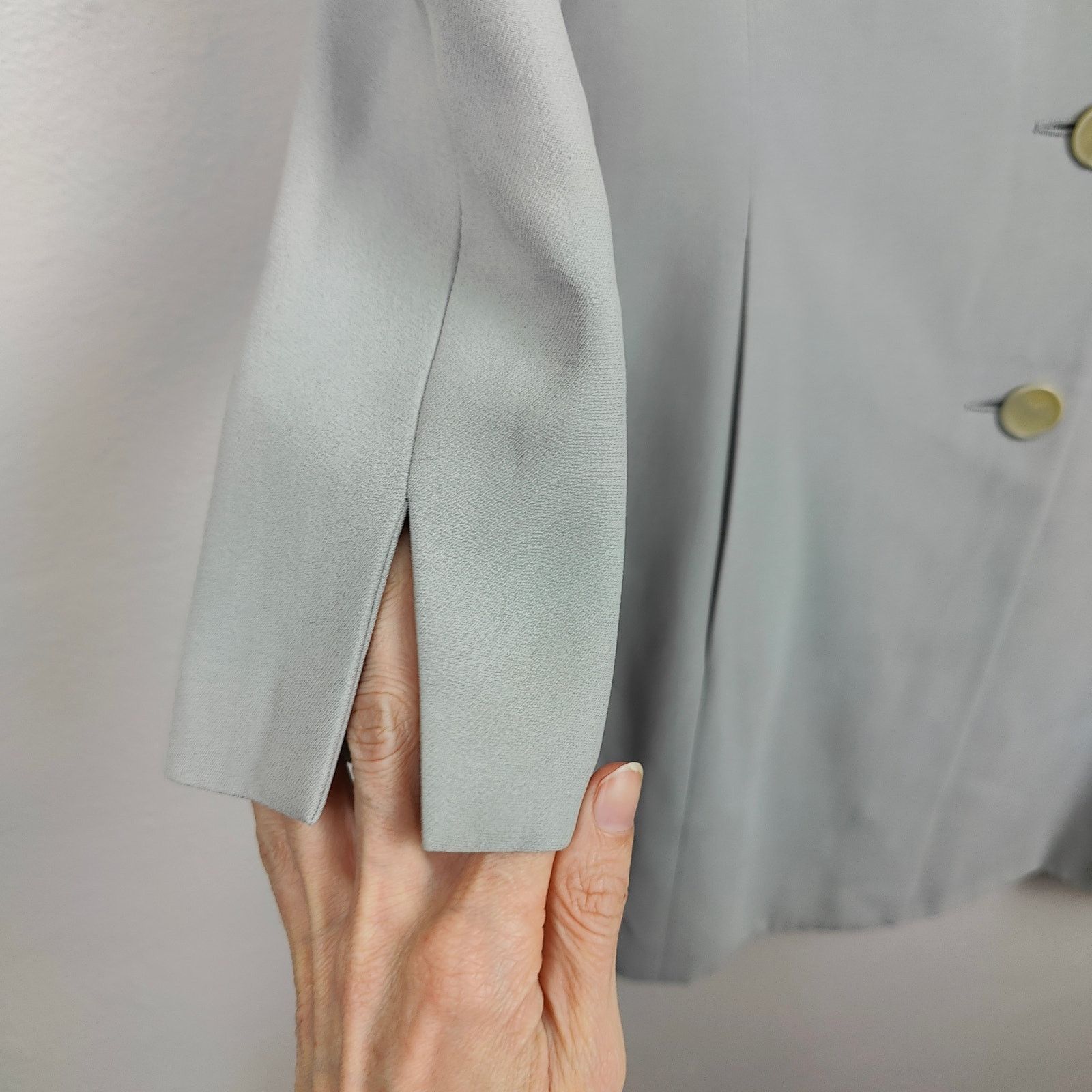 Max Mara MaxMara Long Jacket Womens 6 Dove Gray Button Up Viscose Size M / US 6-8 / IT 42-44 - 3 Thumbnail