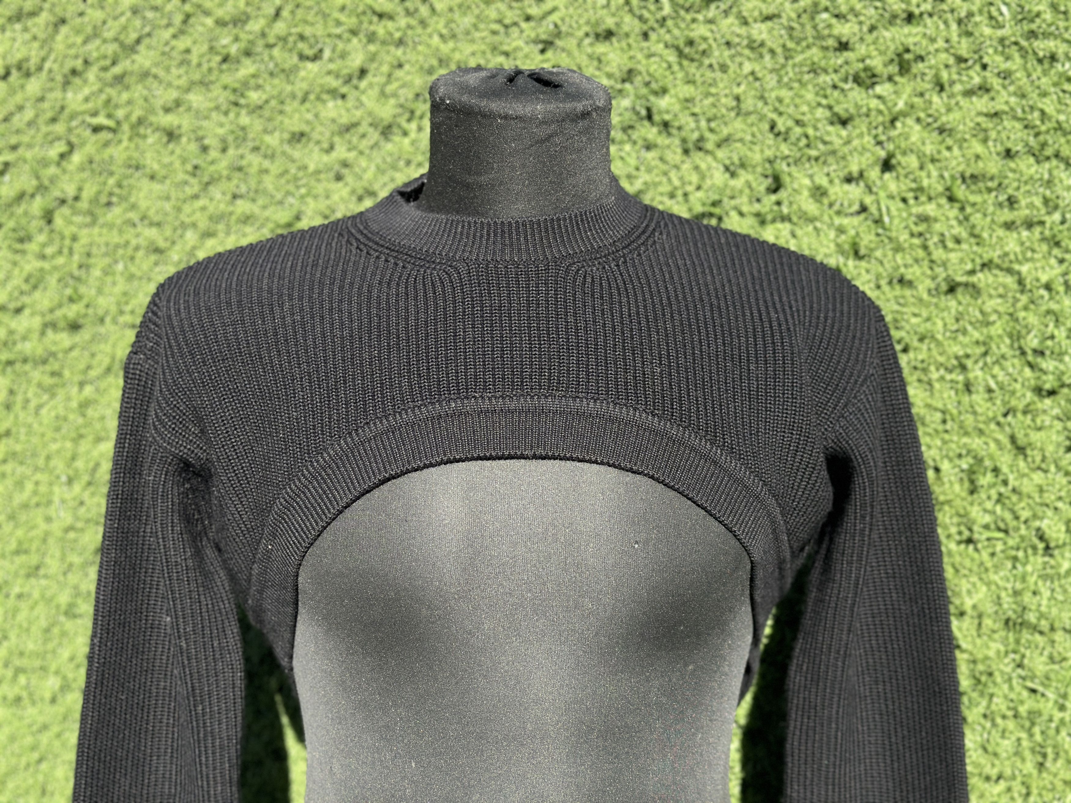 Givenchy Givenchy Paris Cropped Wool Knit Sweater Cut Out Bolero S Size S / US 4 / IT 40 - 10 Thumbnail