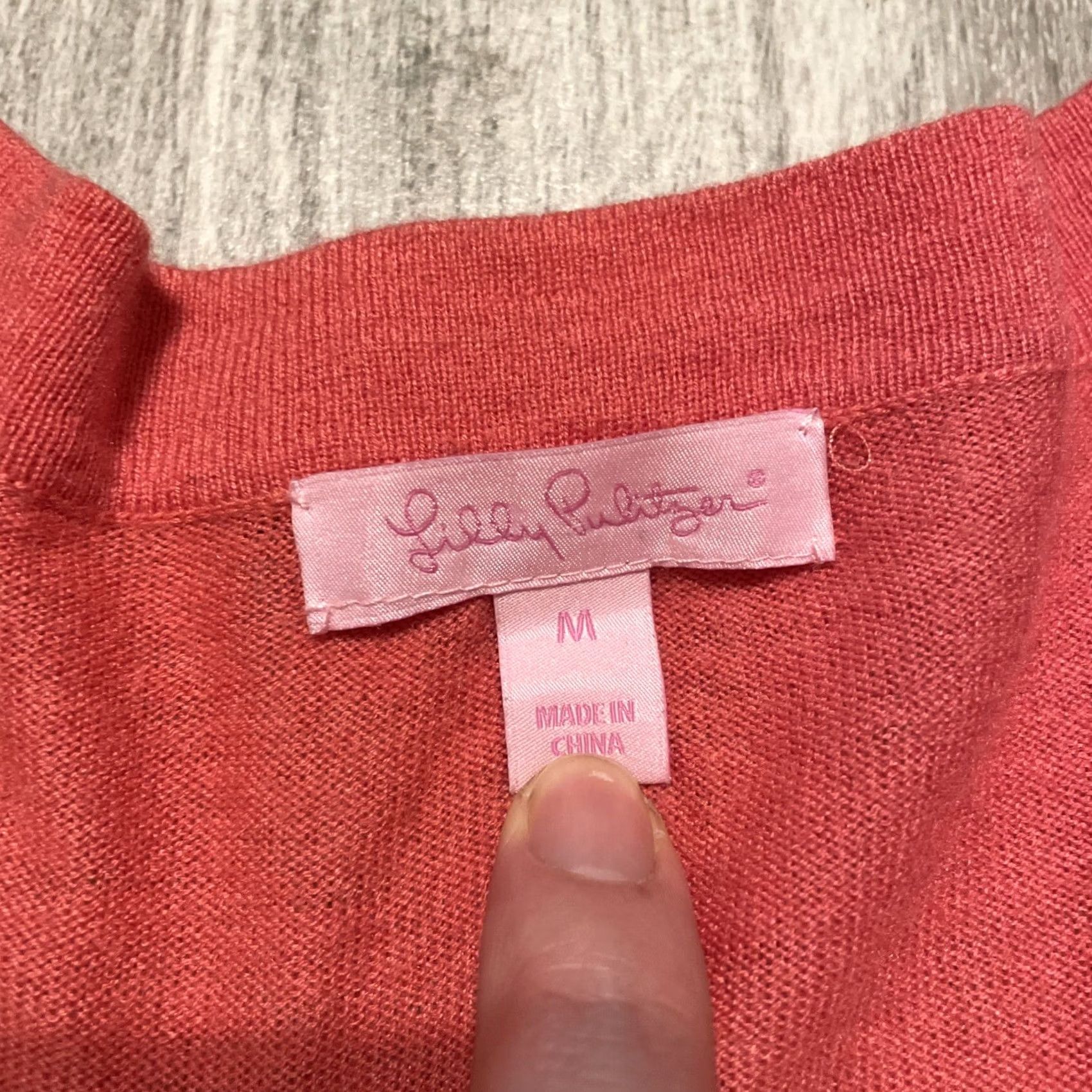 Lilly Pulitzer Lilly Pulitzer Cardigan Sweater M Women Wool Blend Button Front V-Neck Preppy Coral Pink/Med, Regular, Knit, Long Sleeve, Button, Winter Style Size M / US 6-8 / IT 42-44 - 3 Thumbnail