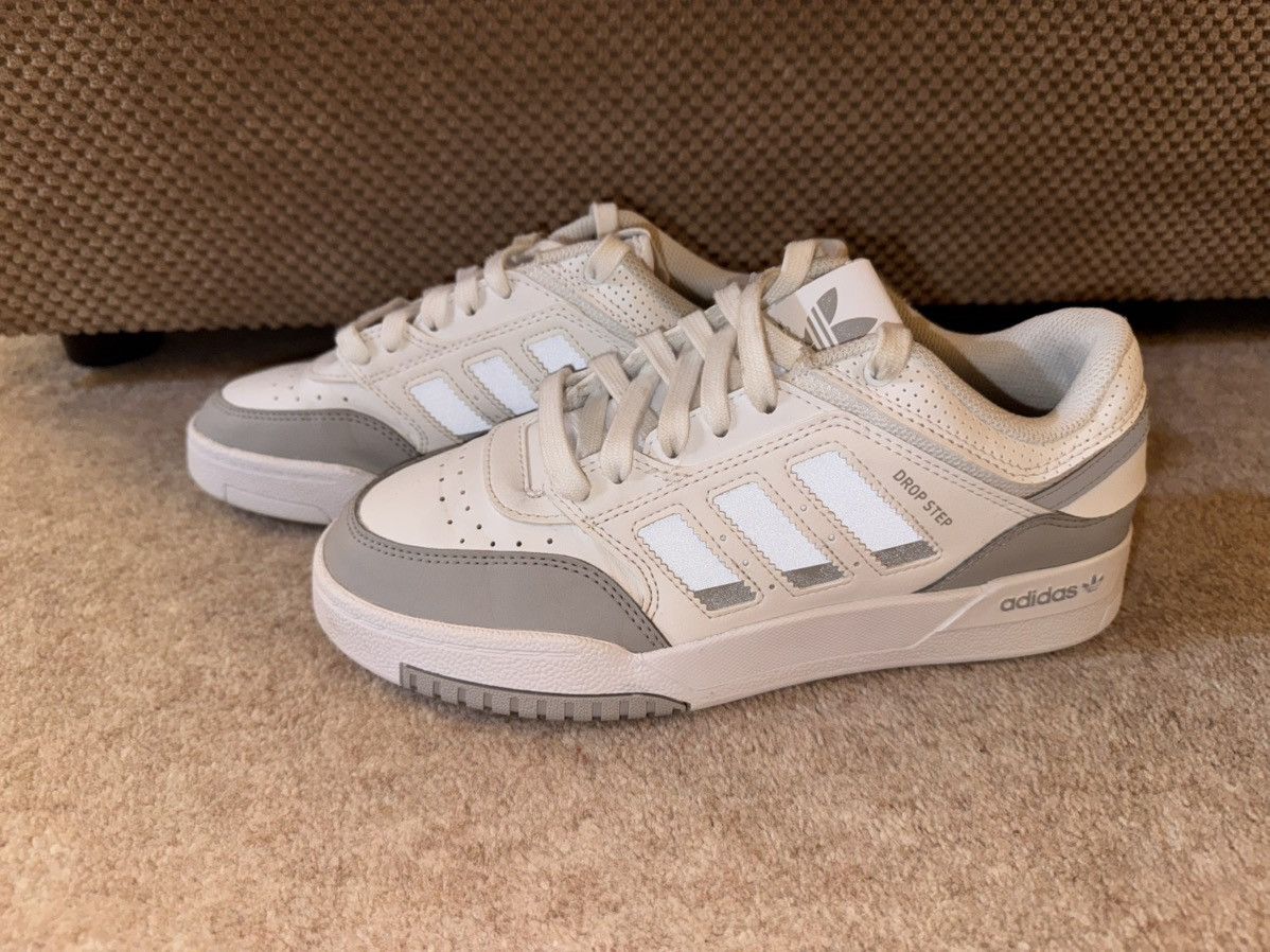 Adidas White and grey adidas trainers Size US 7.5 / IT 37.5 - 1 Thumbnail