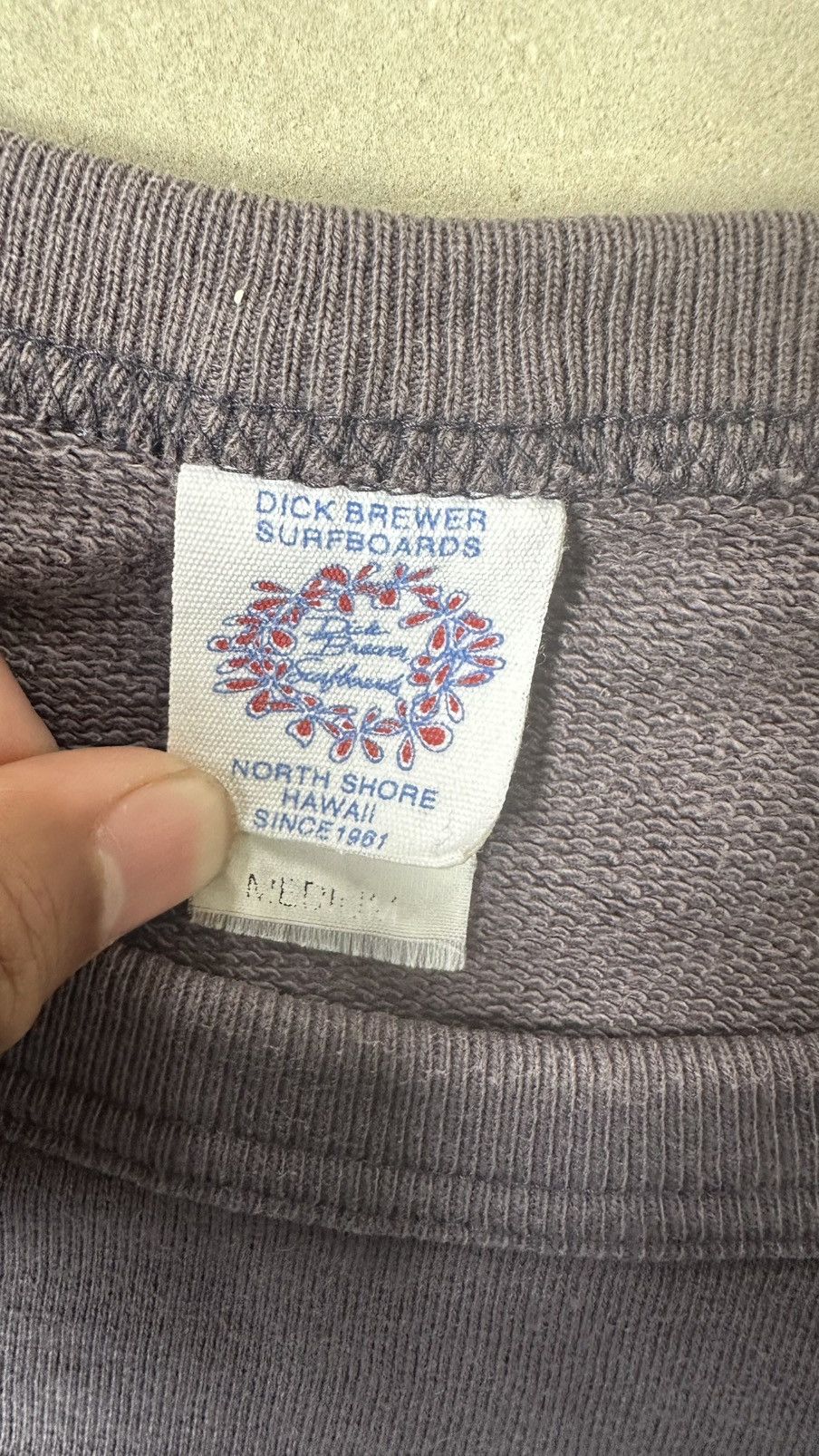 Vintage VINTAGE DICK BREWER SURFBOARDS SUNFADED SWEATSHIRT Size US L / EU 52-54 / 3 - 7 Thumbnail