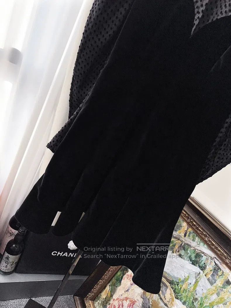 Valentino Valentino Black velvet polka dot long-sleeved dress Size M / US 6-8 / IT 42-44 - 2 Thumbnail