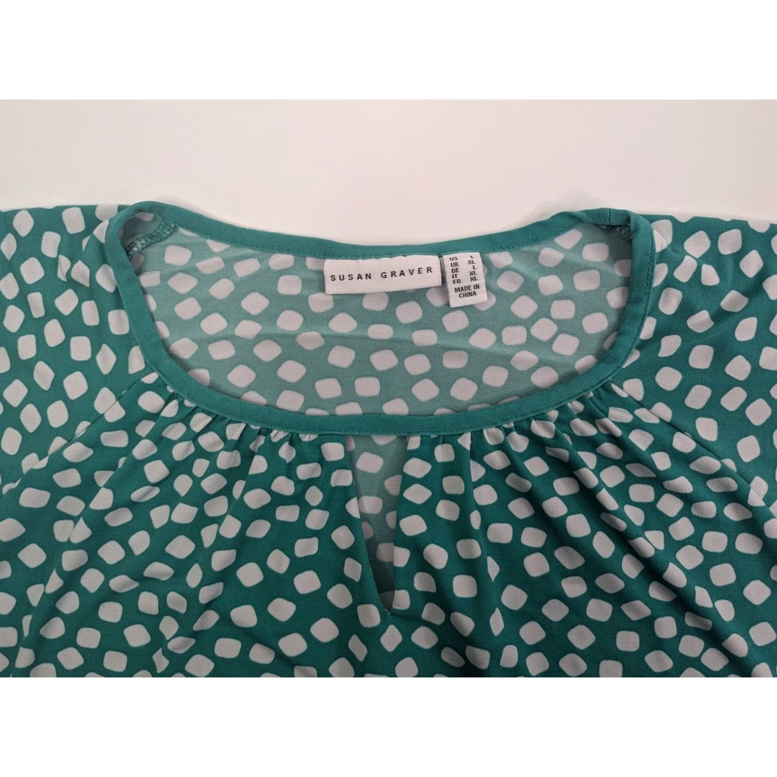 Vintage Susan Graver Blouse Womens Large Pullover Knit Green White Polka Dot Flutter Sleeve Round Neck Short Sleeve 100% Polyester Spandex Casual Workwear Size L / US 10 / IT 46 - 5 Thumbnail