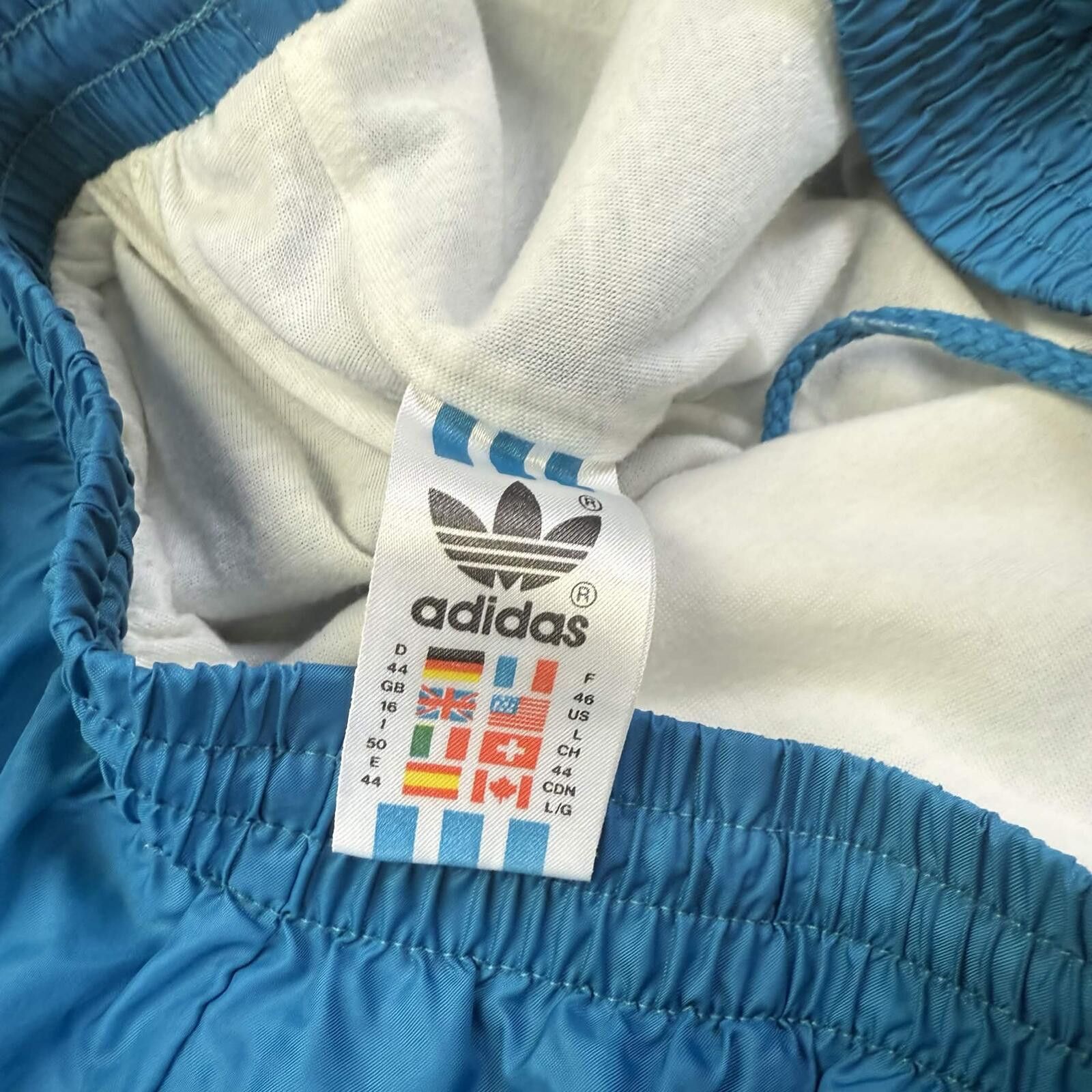 Adidas Adidas Original Vintage Nylon Tracksuit Bottoms Size US 28 / EU 44 - 3 Thumbnail