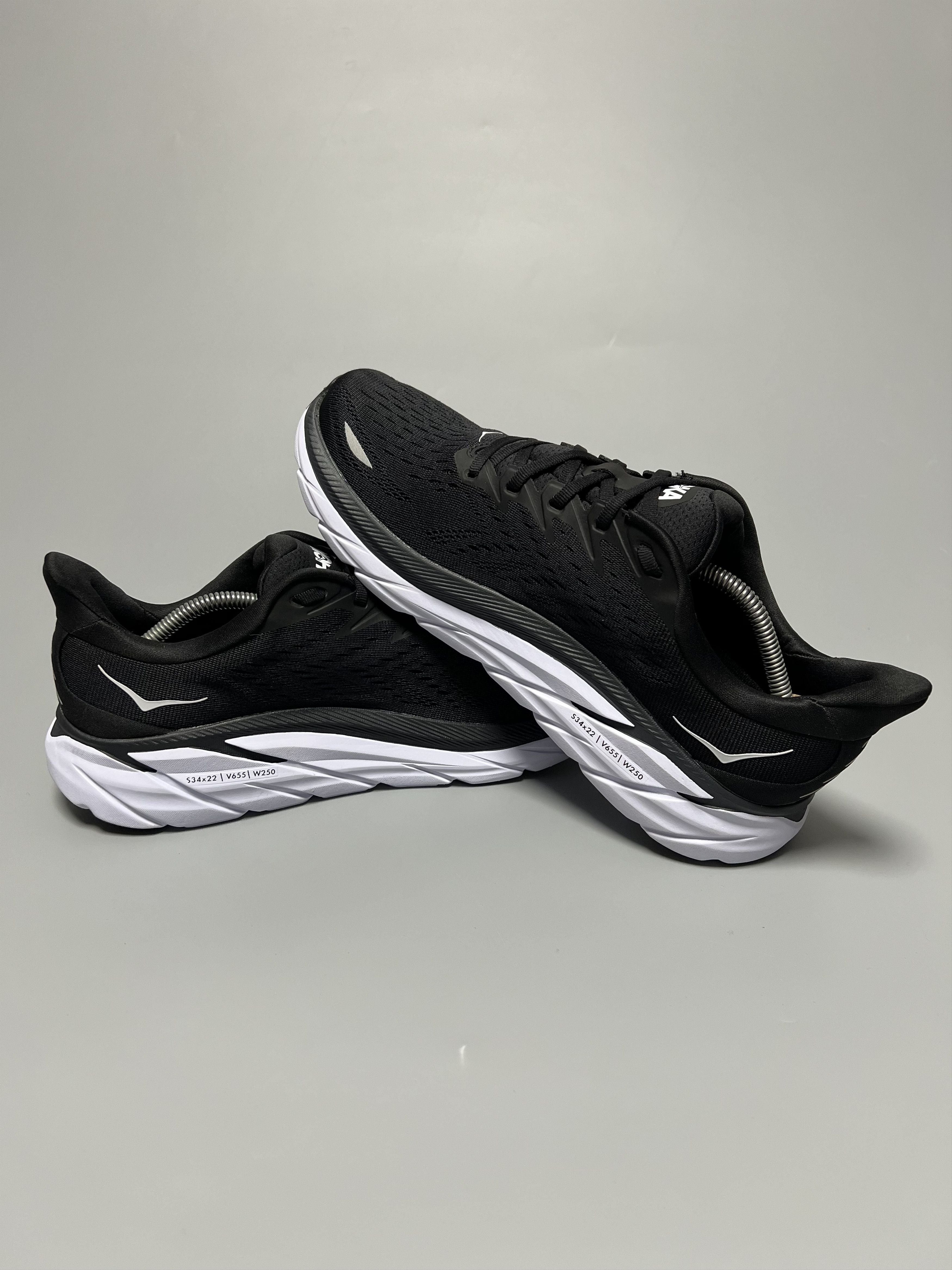 Hoka 10D Hoka One One Clifton 8 Running Shoes Gym Walking Size US 10 / EU 43 - 5 Thumbnail