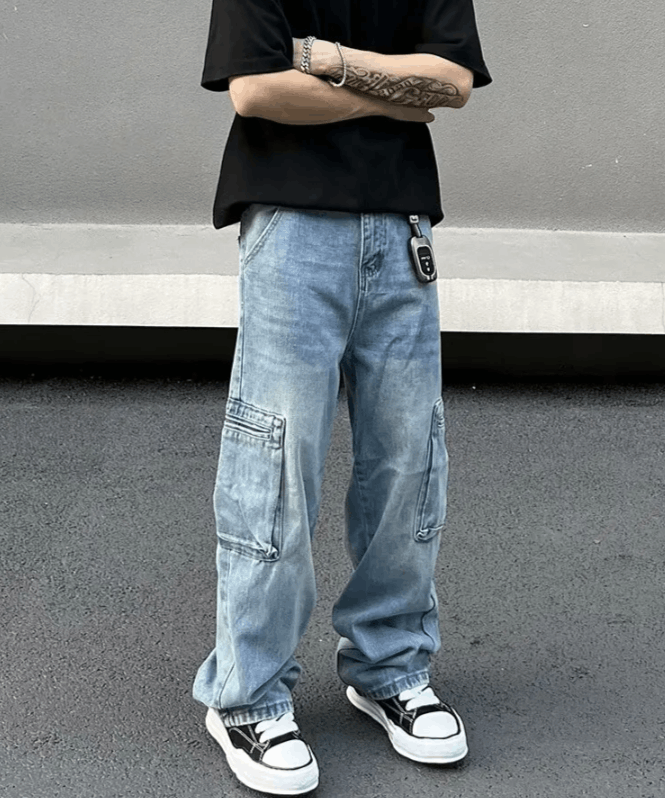 Japanese Brand Multi Pockets Washed Blue Baggy Jeans Size US 30 / EU 46 - 1 Thumbnail