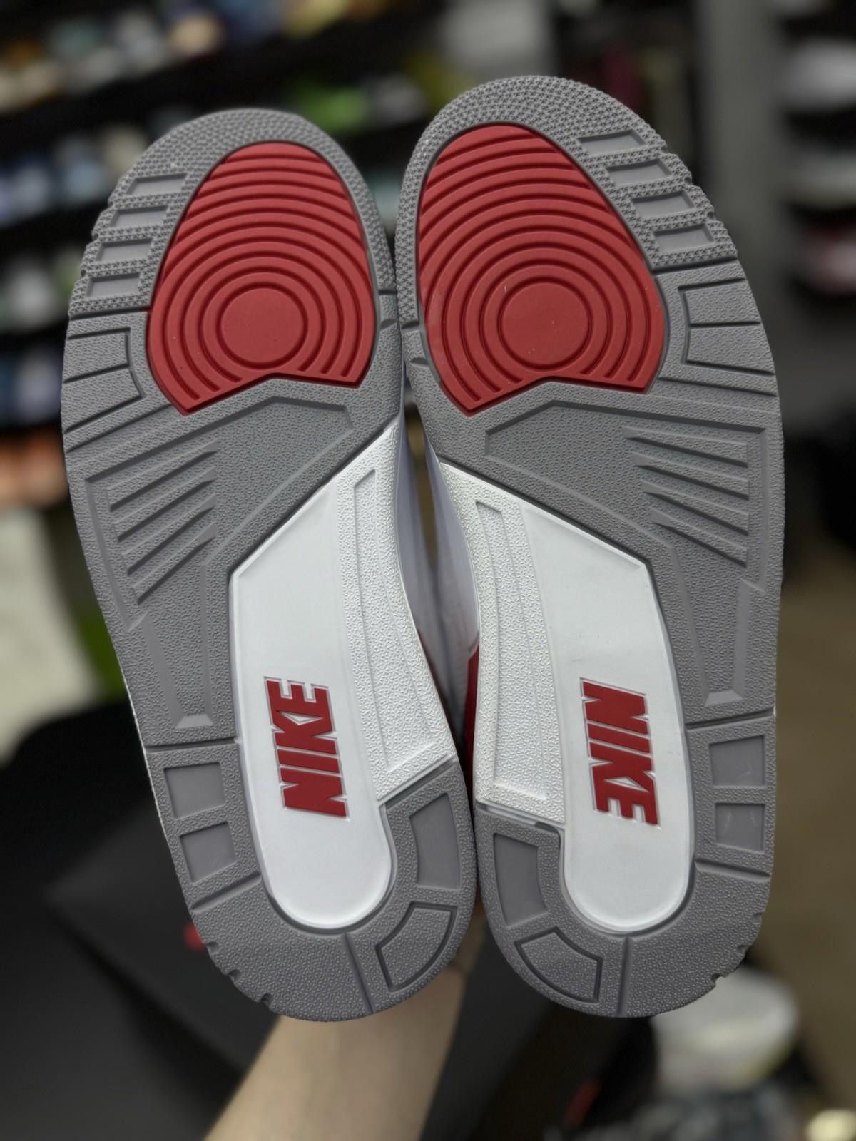 Jordan Brand Air Jordan 3 Fire Red 2022 DN3707-160 Size 10 (NEW) Size US 10 / EU 43 - 12 Thumbnail