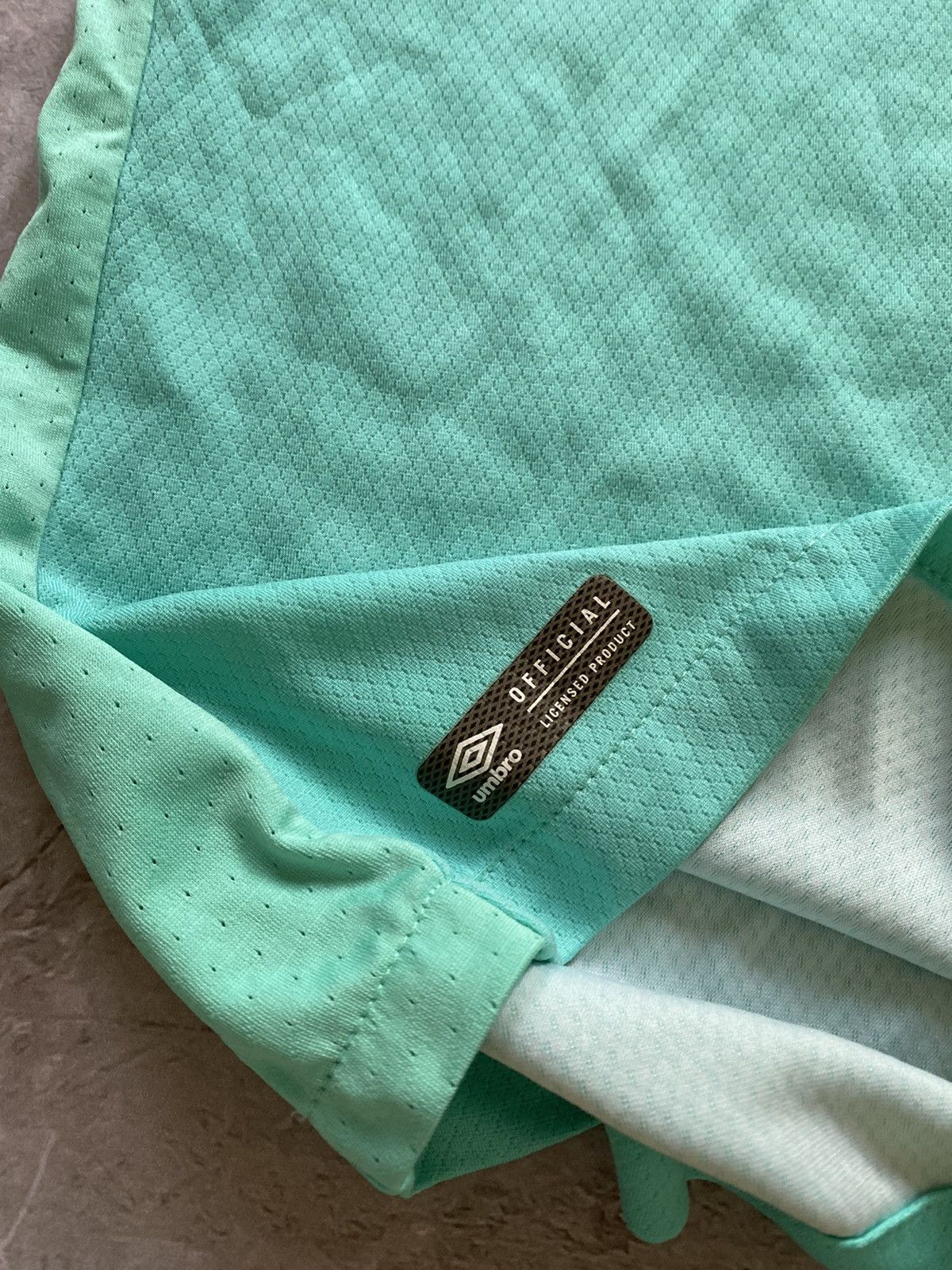 Umbro × Vintage Rare Umbro Derby County FC 2016-17 Third Soccer Jersey Size US L / EU 52-54 / 3 - 7 Thumbnail