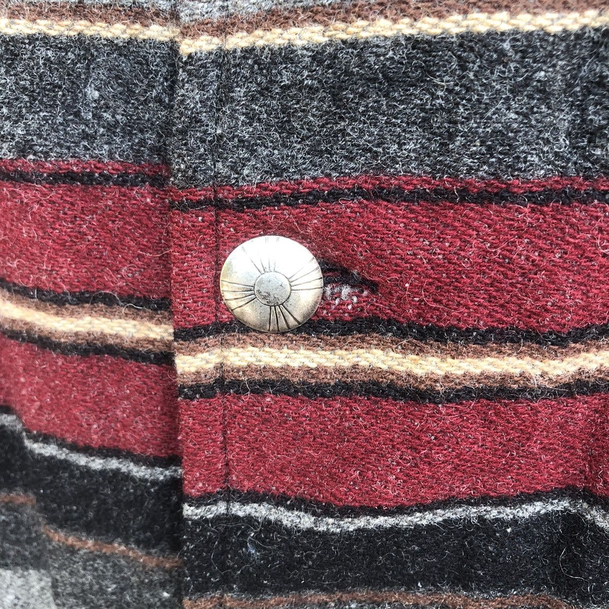 Woolrich Woolen Mills Vintage 90’ Woolrich Navajo Wool Button Jacket Size US L / EU 52-54 / 3 - 4 Thumbnail