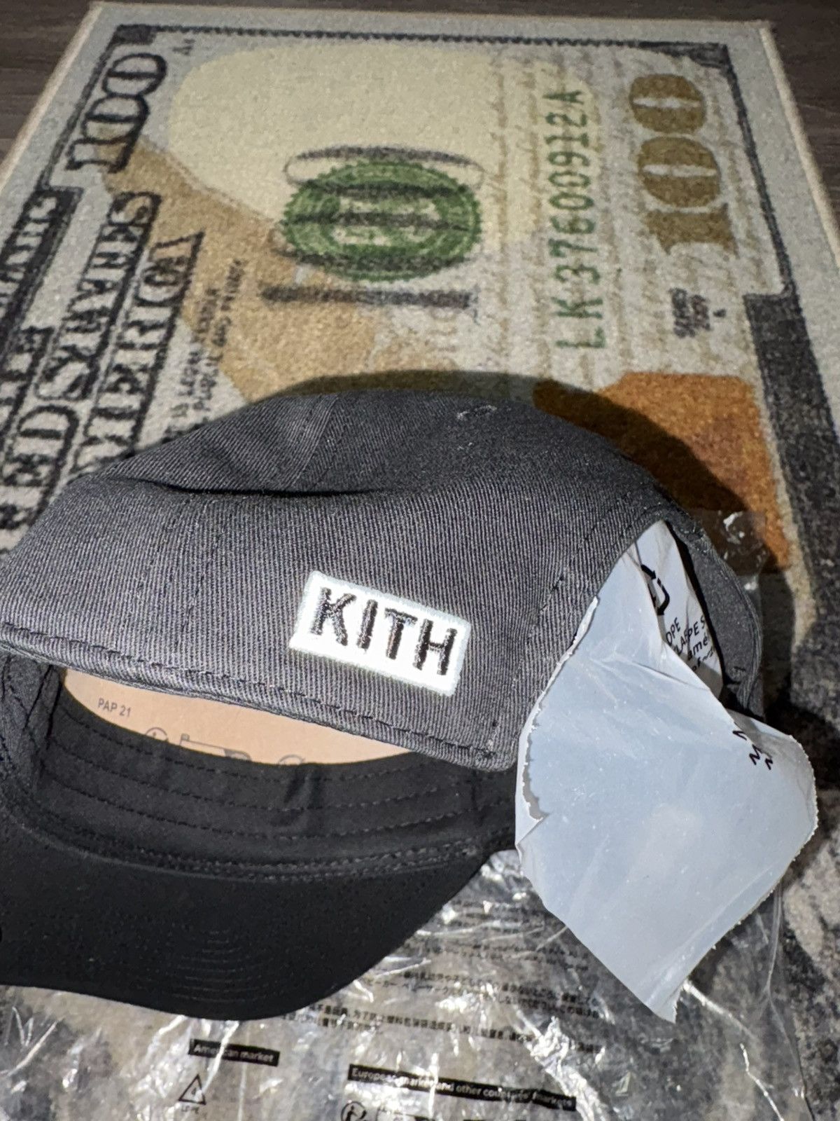 Kith NEW YORK TO THE WORLD TWILL BAY LOW PINCH CROWN HAT Size ONE SIZE - 4 Thumbnail