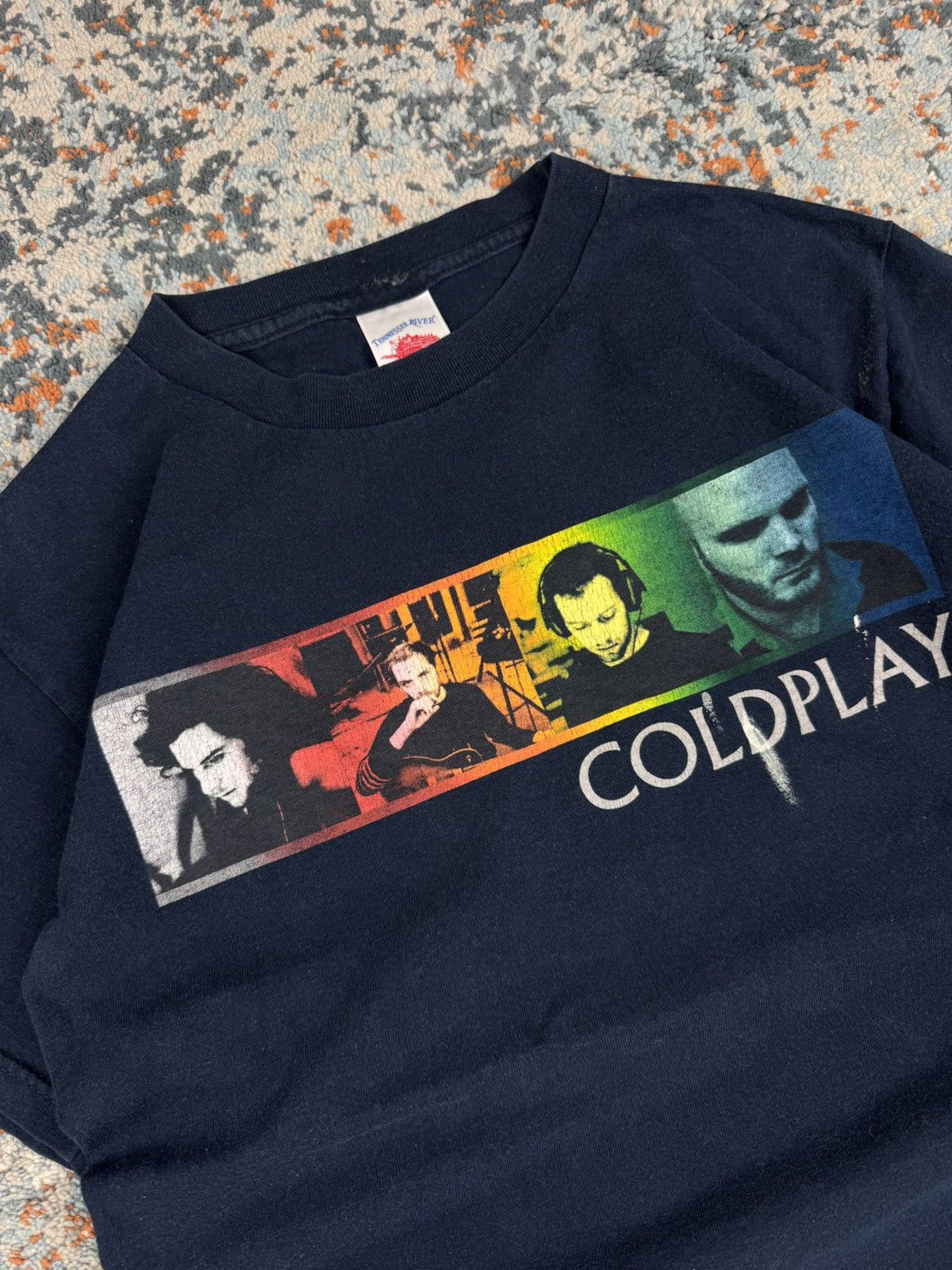 Band Tees × Vintage Vintage 90s Coldplay graphic band tee distressed paint fade Size US S / EU 44-46 / 1 - 7 Thumbnail