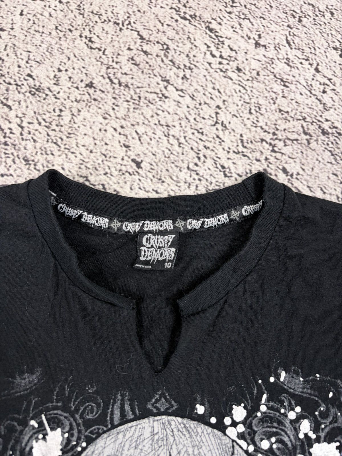 Band Tees CRUSTY DEMONS Vintage Y2K Grunge Skull Muscle Tee Tank M Size L / US 10 / IT 46 - 3 Thumbnail