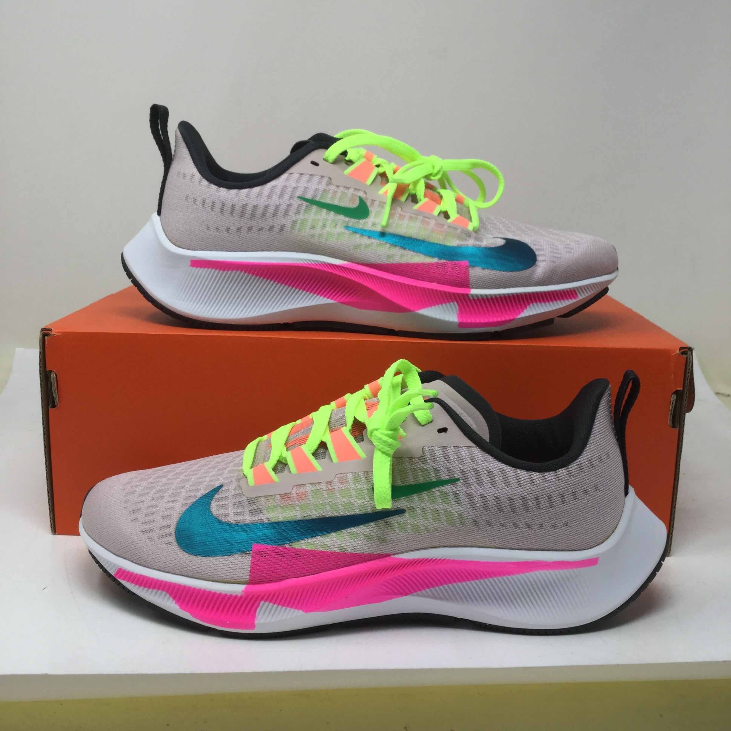 Wmns Air Zoom Pegasus 37 Premium Barely Rose Spruce