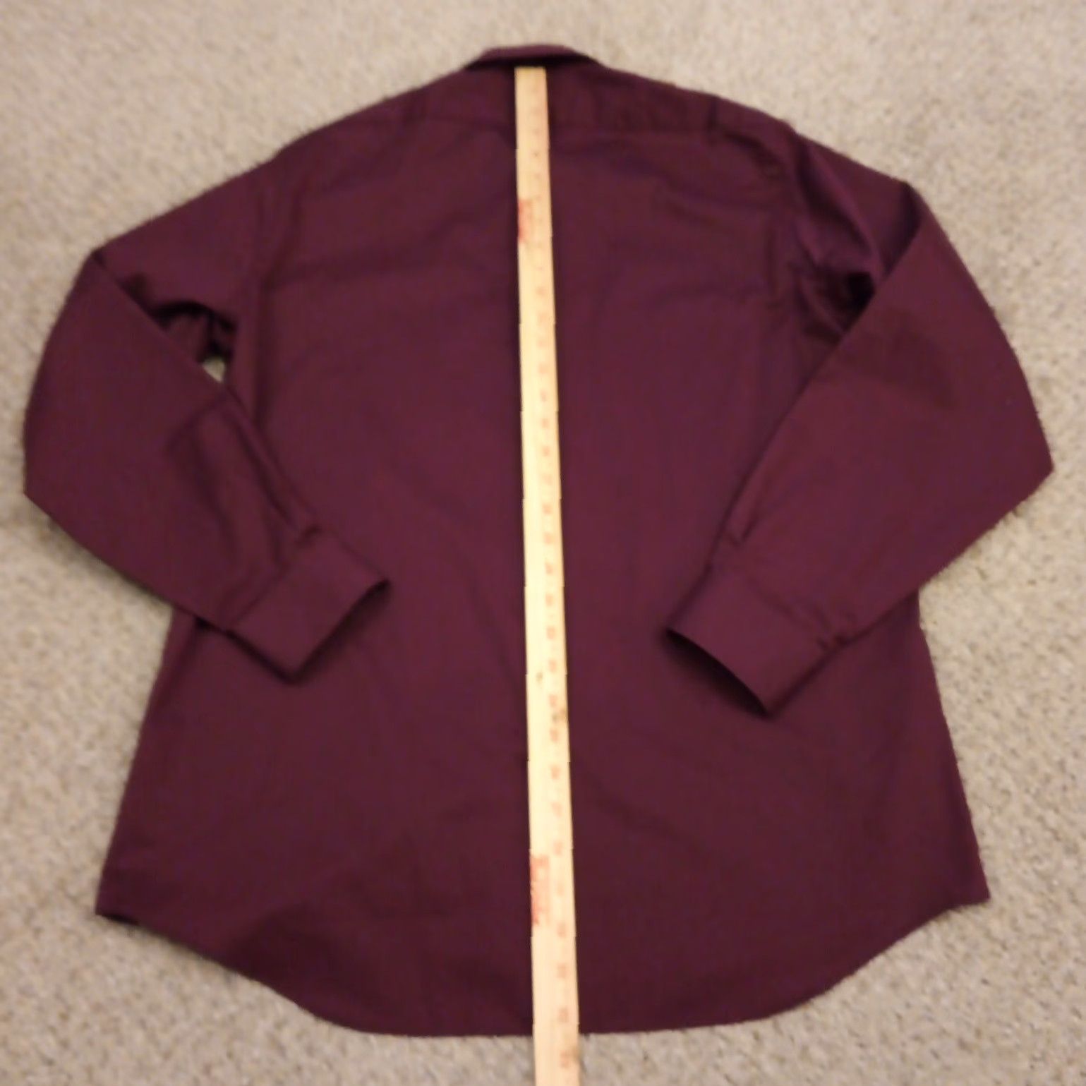 Van Heusen **Van Heusen Mens Button-Up Long Sleeve Red Collar Shirt** User: **Van Heusen Mens Long Sleeve Button-Up Red Collar Shirt** Size US L / EU 52-54 / 3 - 6 Thumbnail