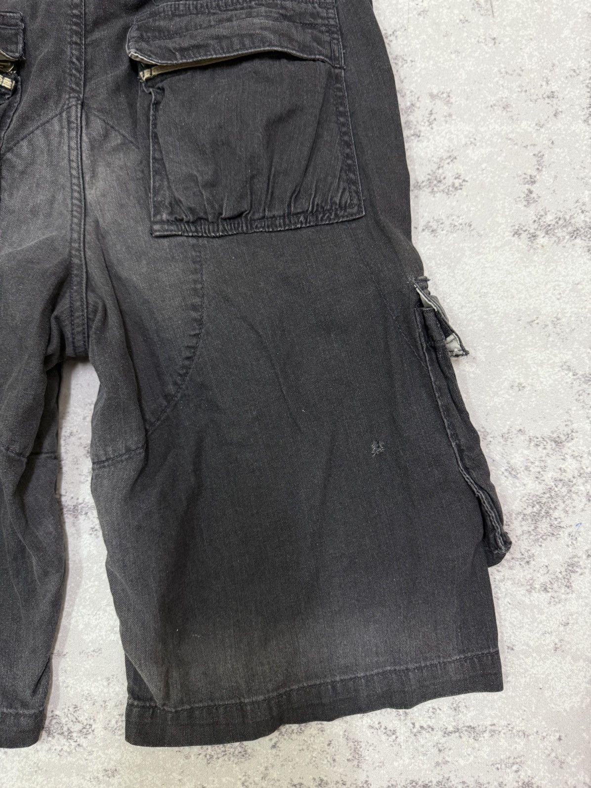 Gap GAP CARGO SHORT PANTS Size US 31 - 14 Thumbnail