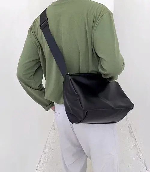 Japanese Brand Korean fashion faux leather shoulder bag messenger bag Size ONE SIZE - 2 Thumbnail