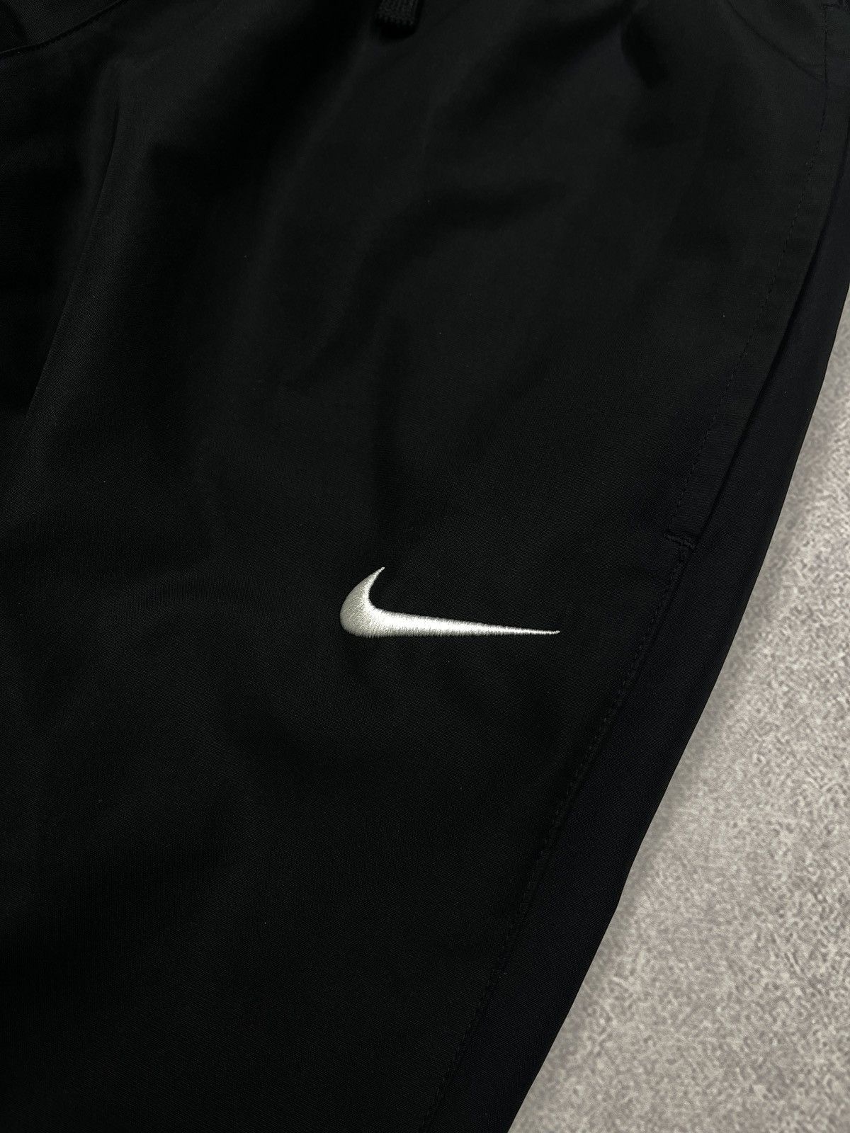 Nike Vintage Nike Nylon Sweatpants Black Drill Y2K TECH ACG Size US 30 / EU 46 - 4 Thumbnail