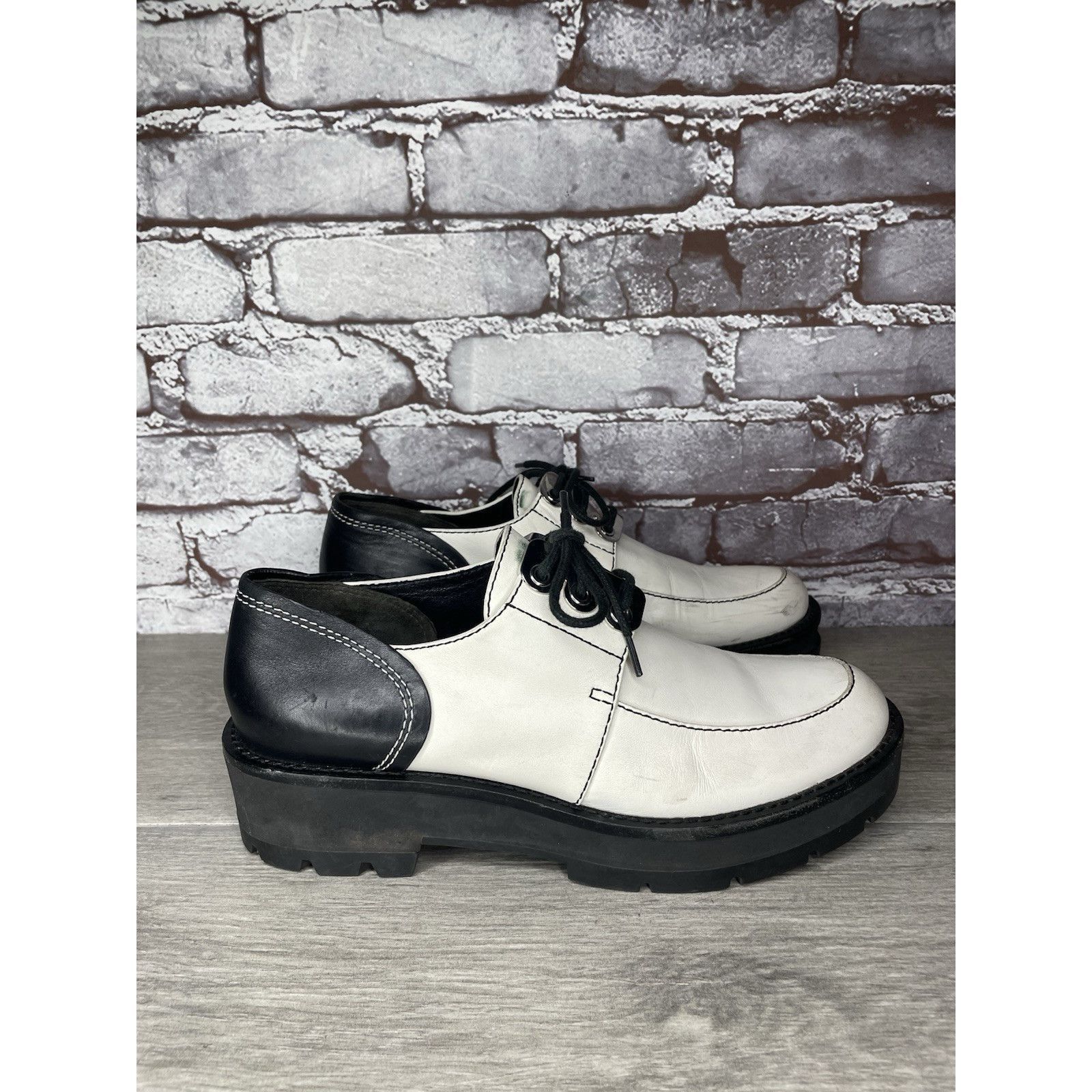 3.1 Phillip Lim 3.1 Phillip Lim White Leather Black Oxfords Lace Up Shoes Wo Size US 10.5 / IT 40.5 - 18 Thumbnail