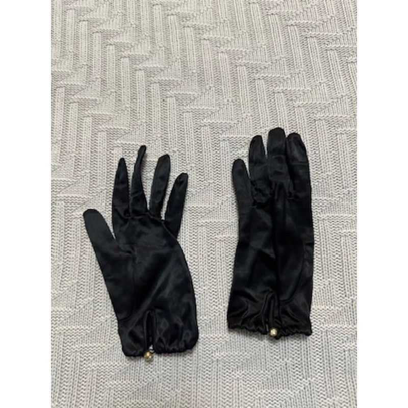 Vintage Vintage black satin wrist length gloves size 7 Size ONE SIZE - 2 Thumbnail