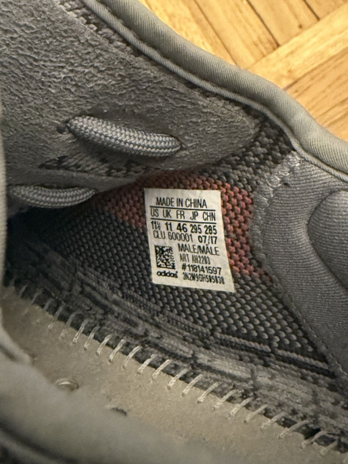 Adidas Adidas Yeezy 350v2 Beluga Size US 11.5 / EU 44-45 - 5 Thumbnail