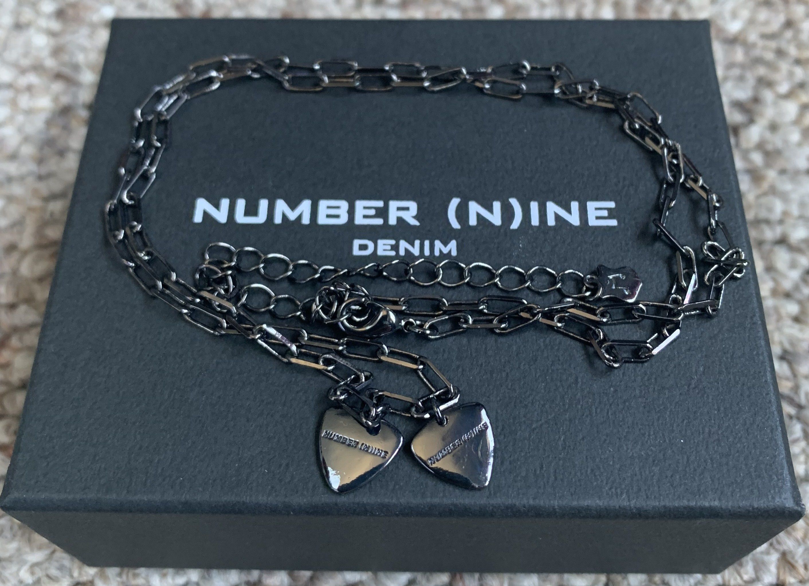 Pre-owned Number N Ine Number (n)ine Guitar Picks Necklace + Box In Black