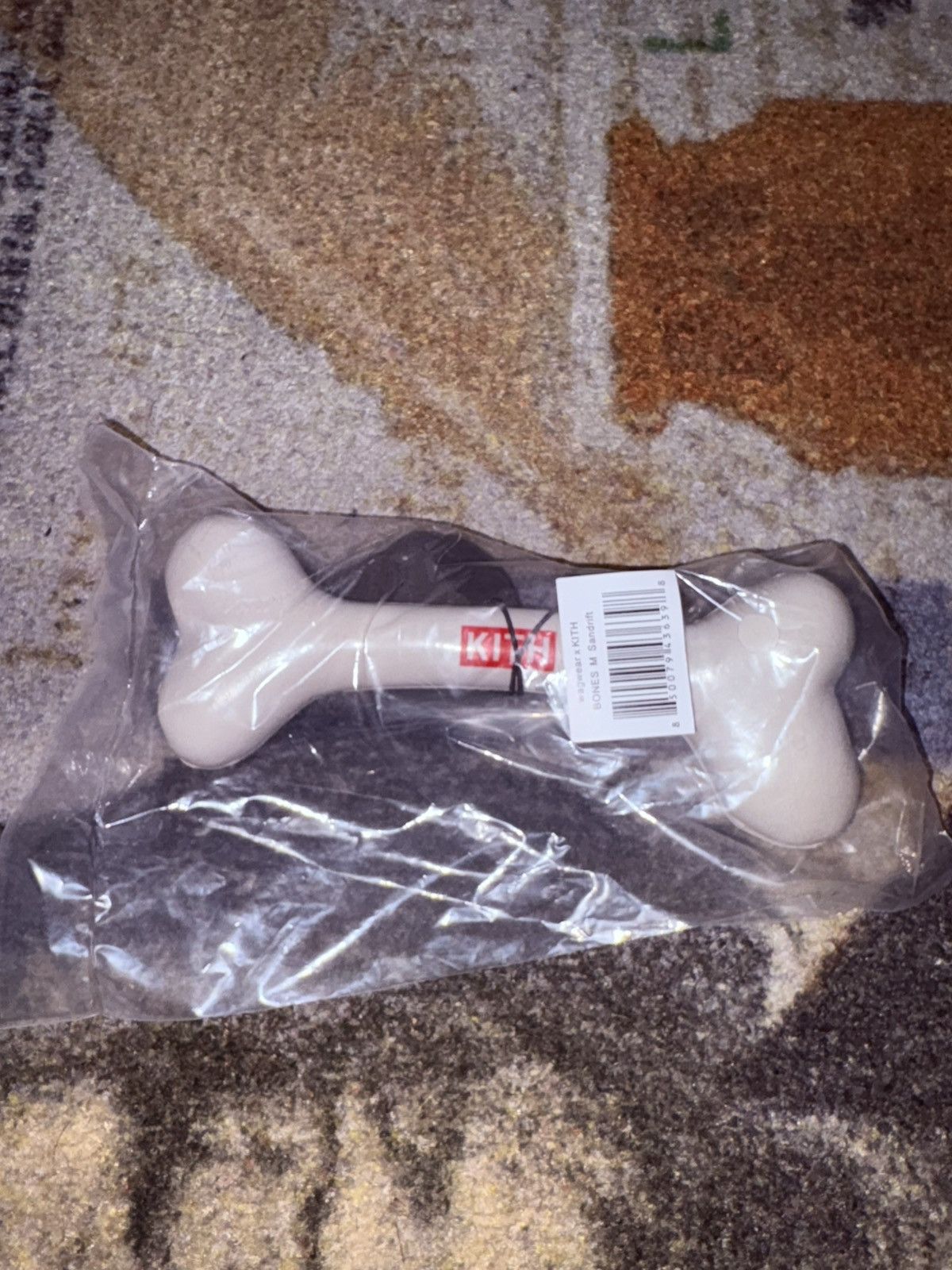 Kith Kith Wagwear Bone (Medium) Size ONE SIZE - 1 Thumbnail