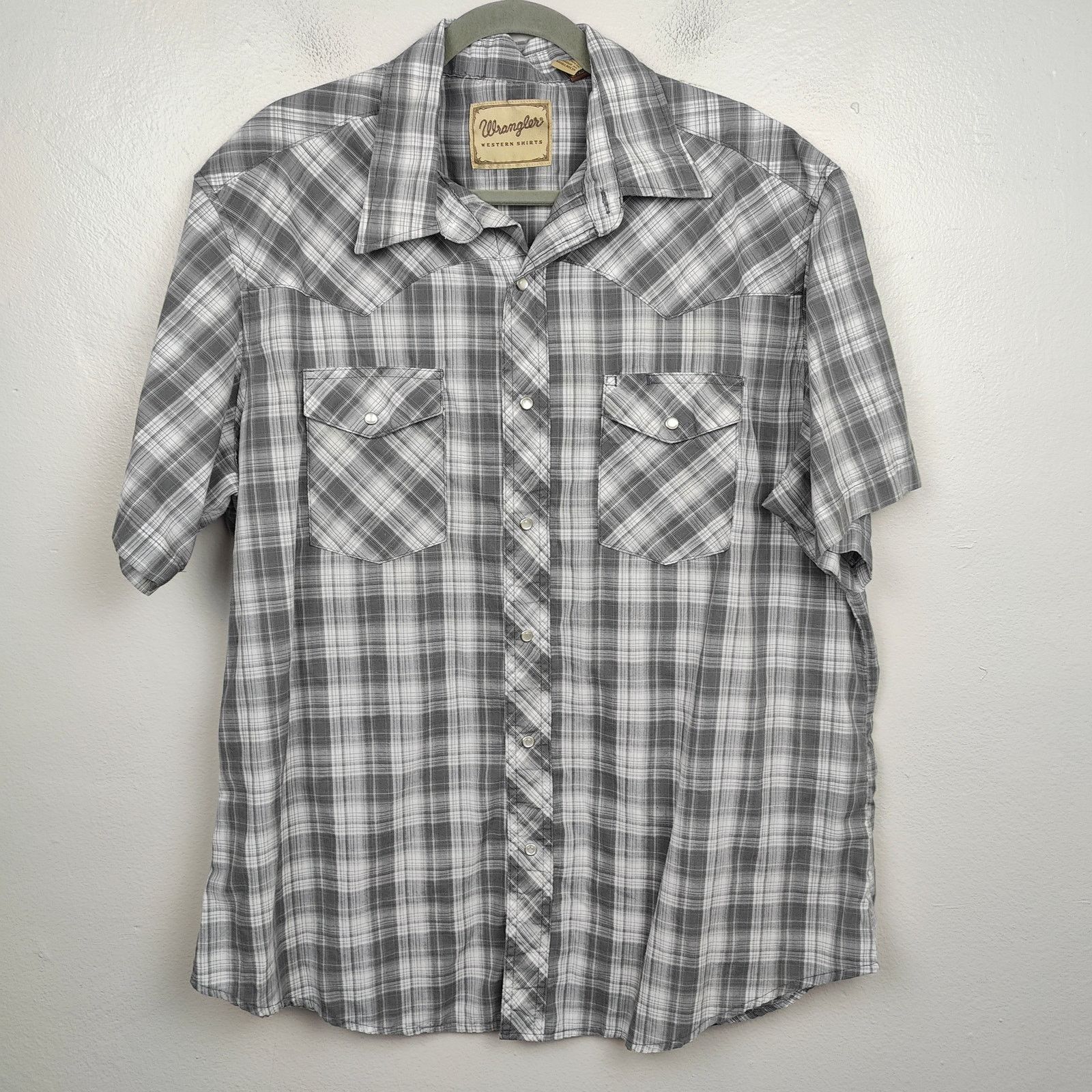 Wrangler Wrangler Western Pearl Snap Shirt Mens XL Gray White Plaid Size US XL / EU 56 / 4 - 1 Thumbnail