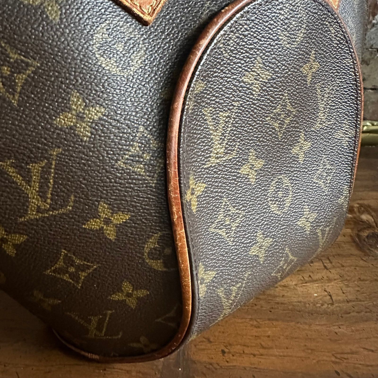 Louis Vuitton Vintage Louis Vuitton 1997 Monogram Ellipse PM Bag Size ONE SIZE - 13 Thumbnail