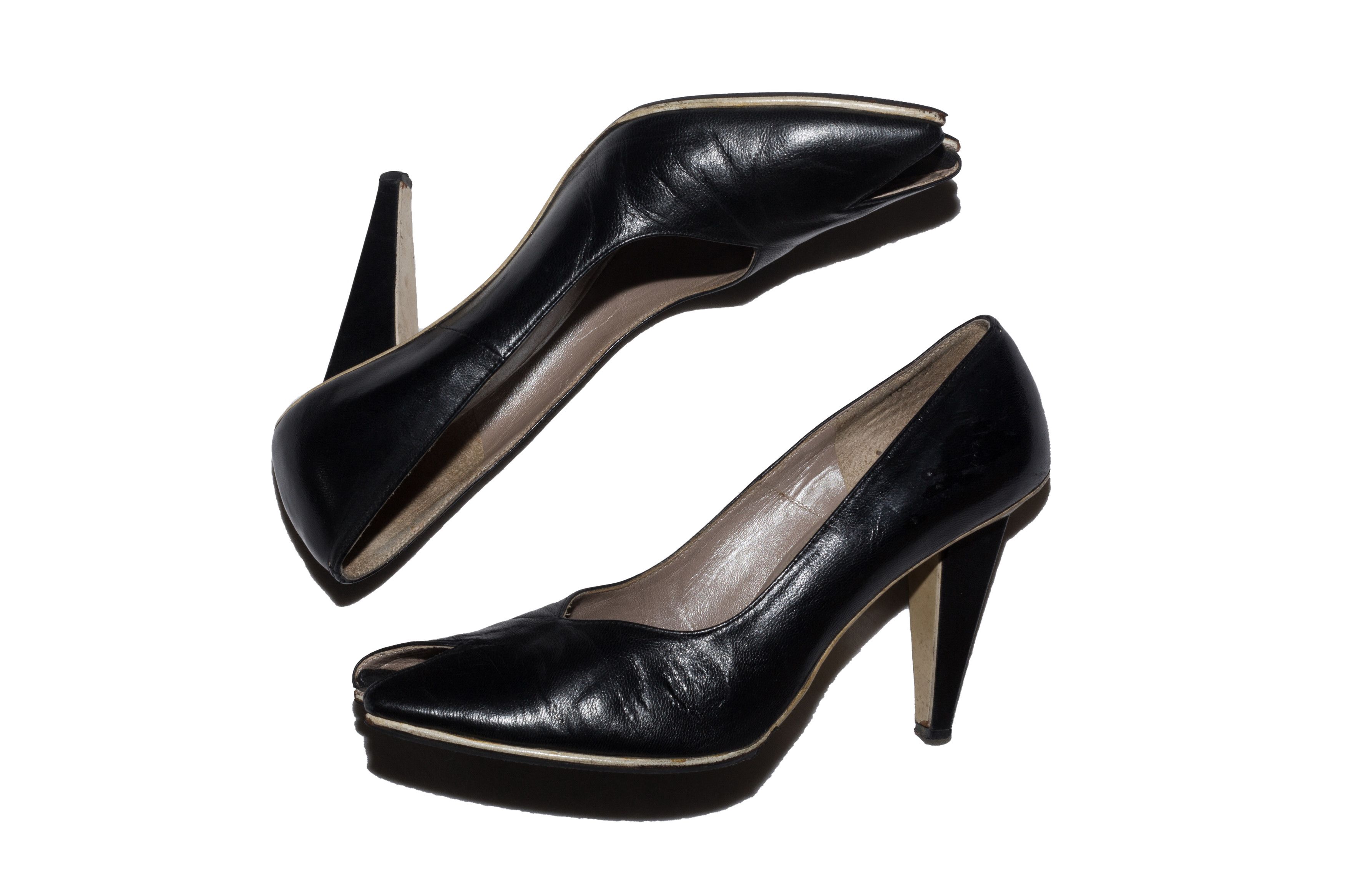 Maison MIHARA YASUHIRO OPEN SPLIT TOE SNAKE HEEL SHOE Size US 6.5 / IT 36.5 - 9 Thumbnail