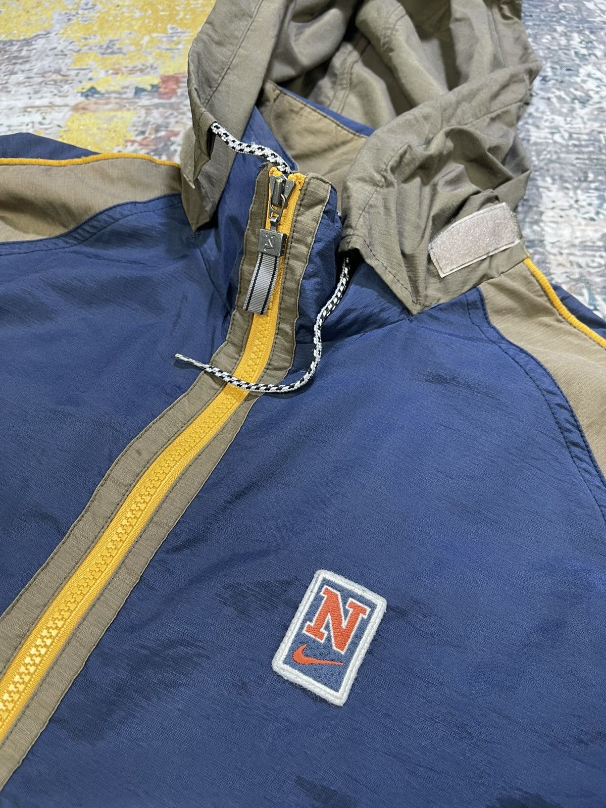 Nike Vtg 90s Nike Patch Swoosh Nylon Windbreaker Size US M / EU 48-50 / 2 - 5 Thumbnail