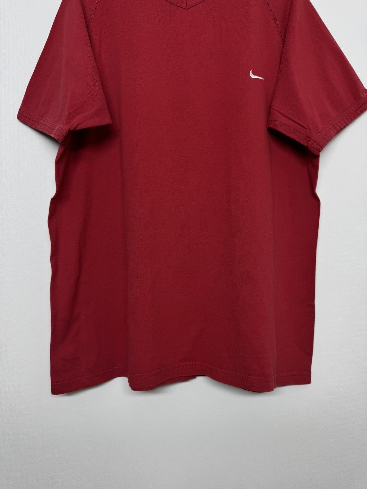 Nike Vintage Y2K Nike Fit Travis Scott Mini Swoosh T-Shirt Red Size US XL / EU 56 / 4 - 7 Thumbnail