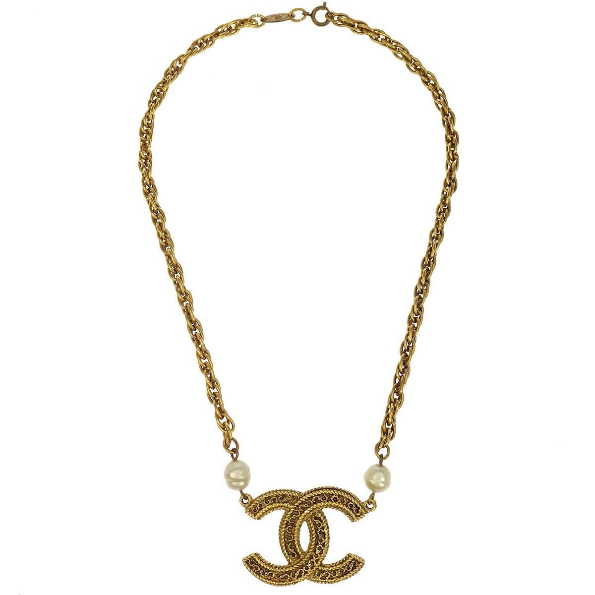 Chanel Chanel Vintage CC Pendent Necklace Plated Metal Size ONE SIZE - 1 Thumbnail