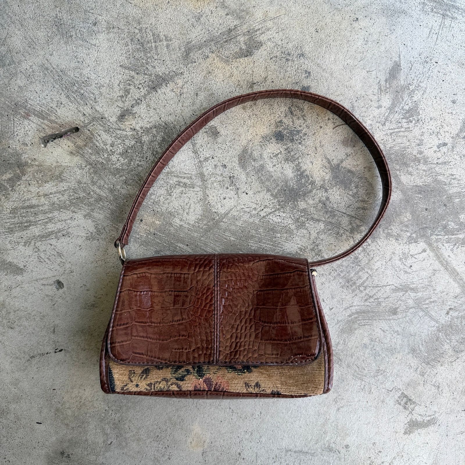 Liz Claiborne Vintage y2k Brown Faux Croc and Floral Tapestry Shoulder Bag Size ONE SIZE - 1 Thumbnail