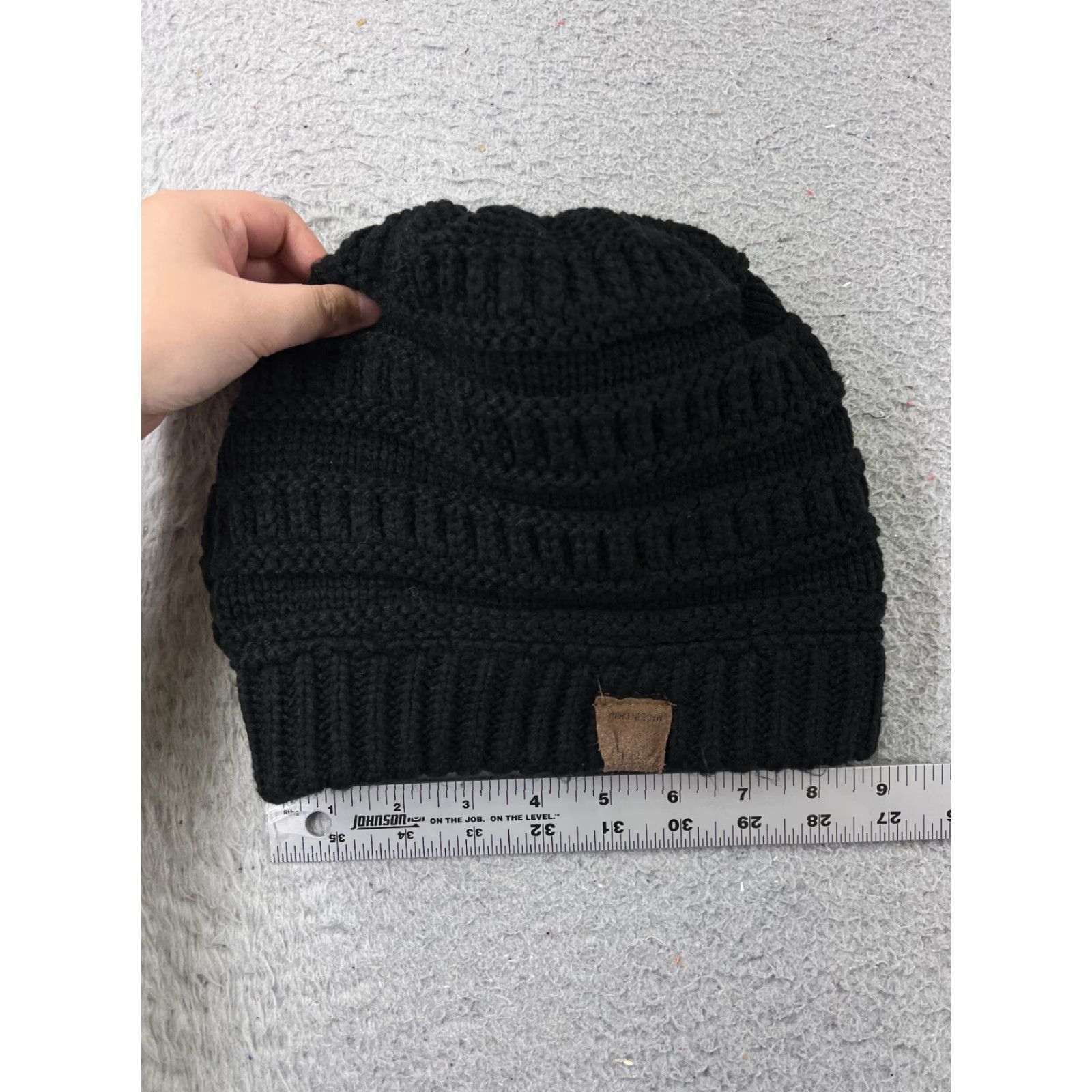 Vintage C.C Exclusives Beanie Toque Womens One Size Black Knit Acrylic Faux Fur Pom Size ONE SIZE - 5 Thumbnail