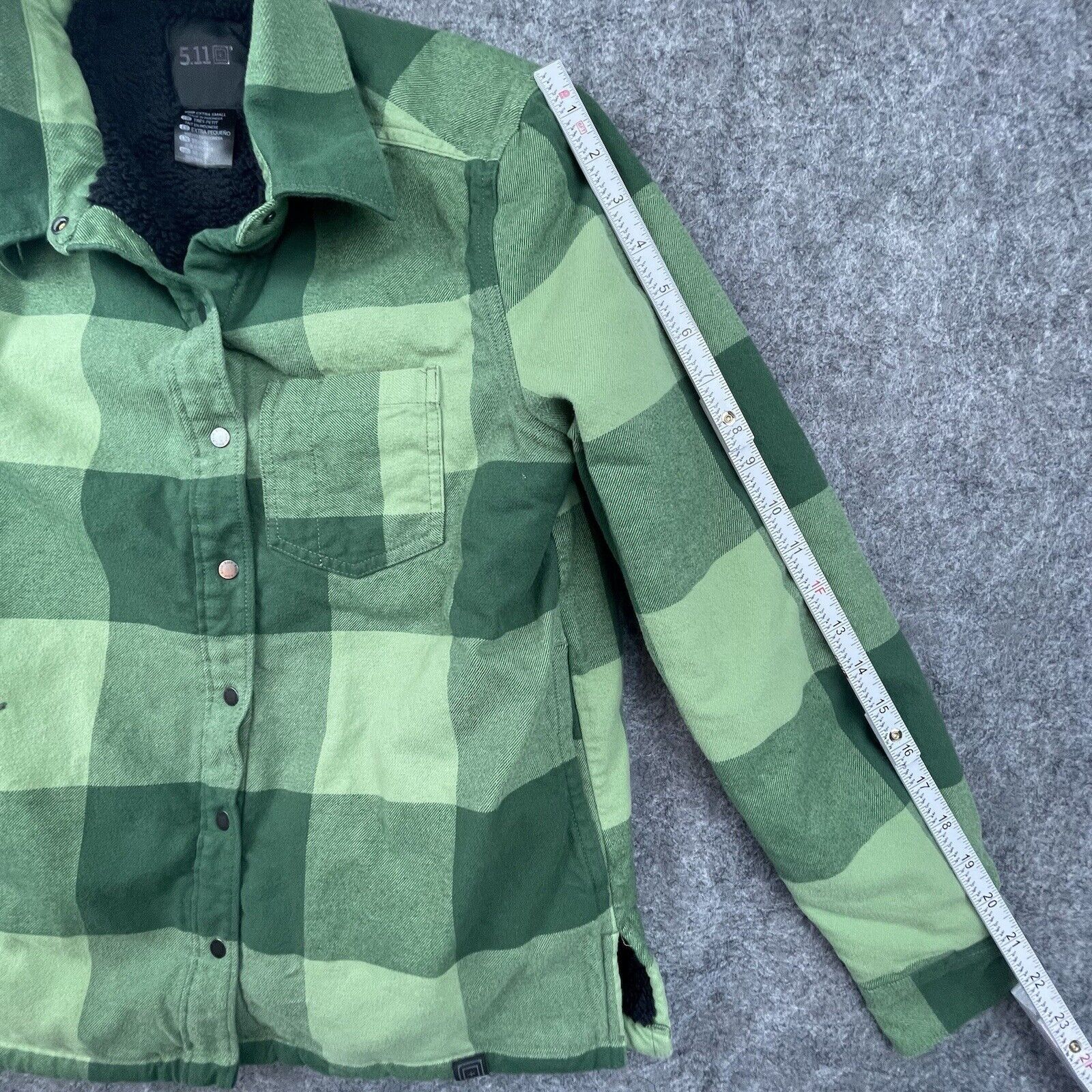 5.11 5.11 Tactical Flannel Jacket XS Plaid Sherpa Fleece Shacket Size XS / US 0-2 / IT 36-38 - 8 Thumbnail