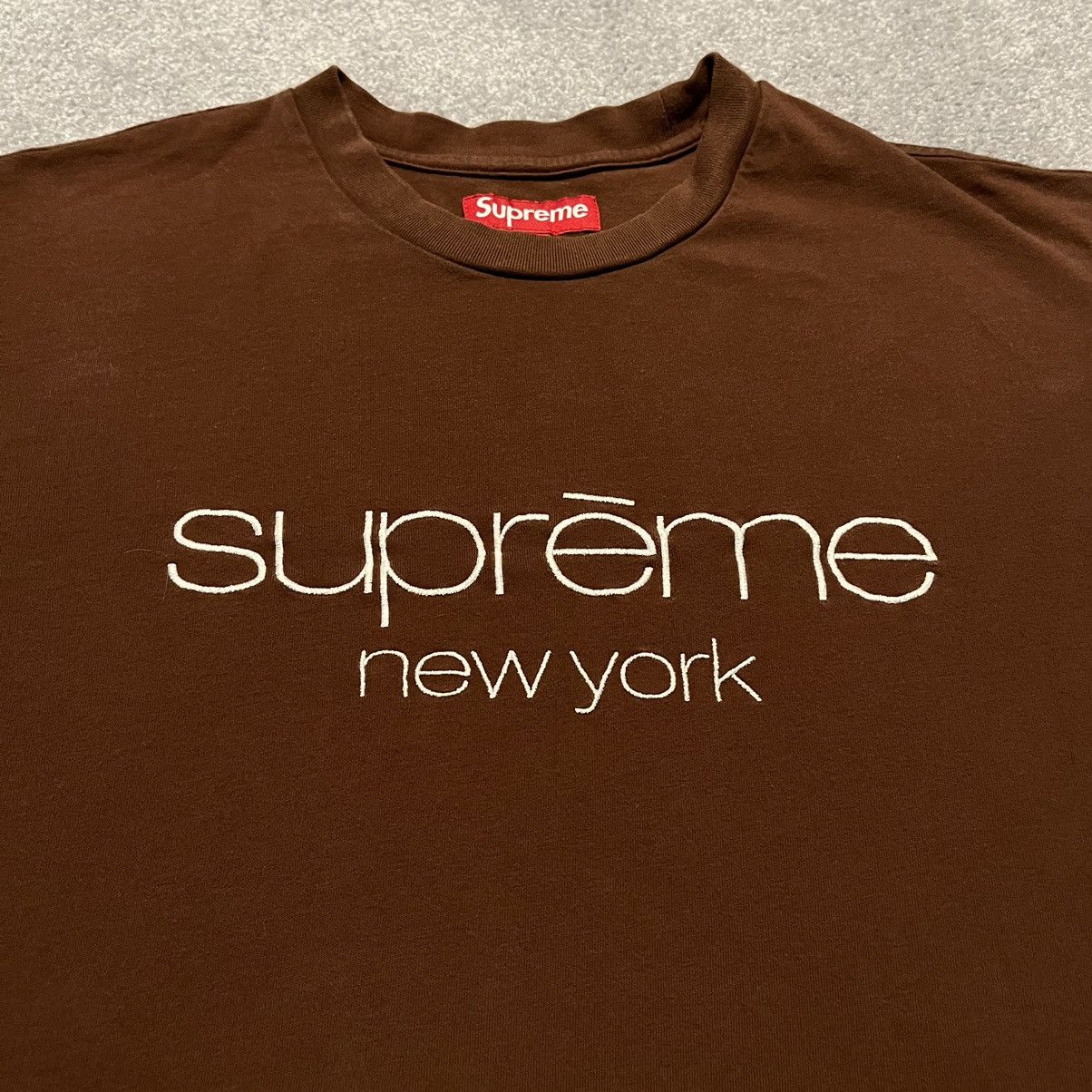 Supreme Supreme Classic Logo S/S Top Tee - Brown FW23 Size US L / EU 52-54 / 3 - 4 Thumbnail