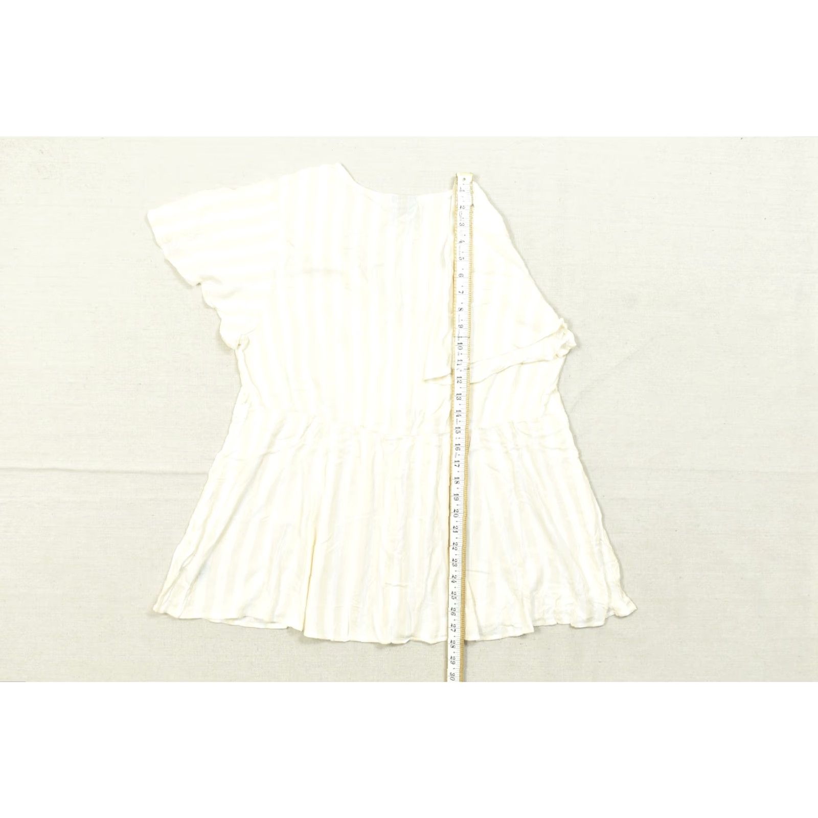 Torrid Torrid Blouse Shirt Ivory Yellow Striped Rayon Peplum Lace V-Neck Lace-Up Top Womens Size 1 Short Sleeve Size XS / US 0-2 / IT 36-38 - 5 Thumbnail