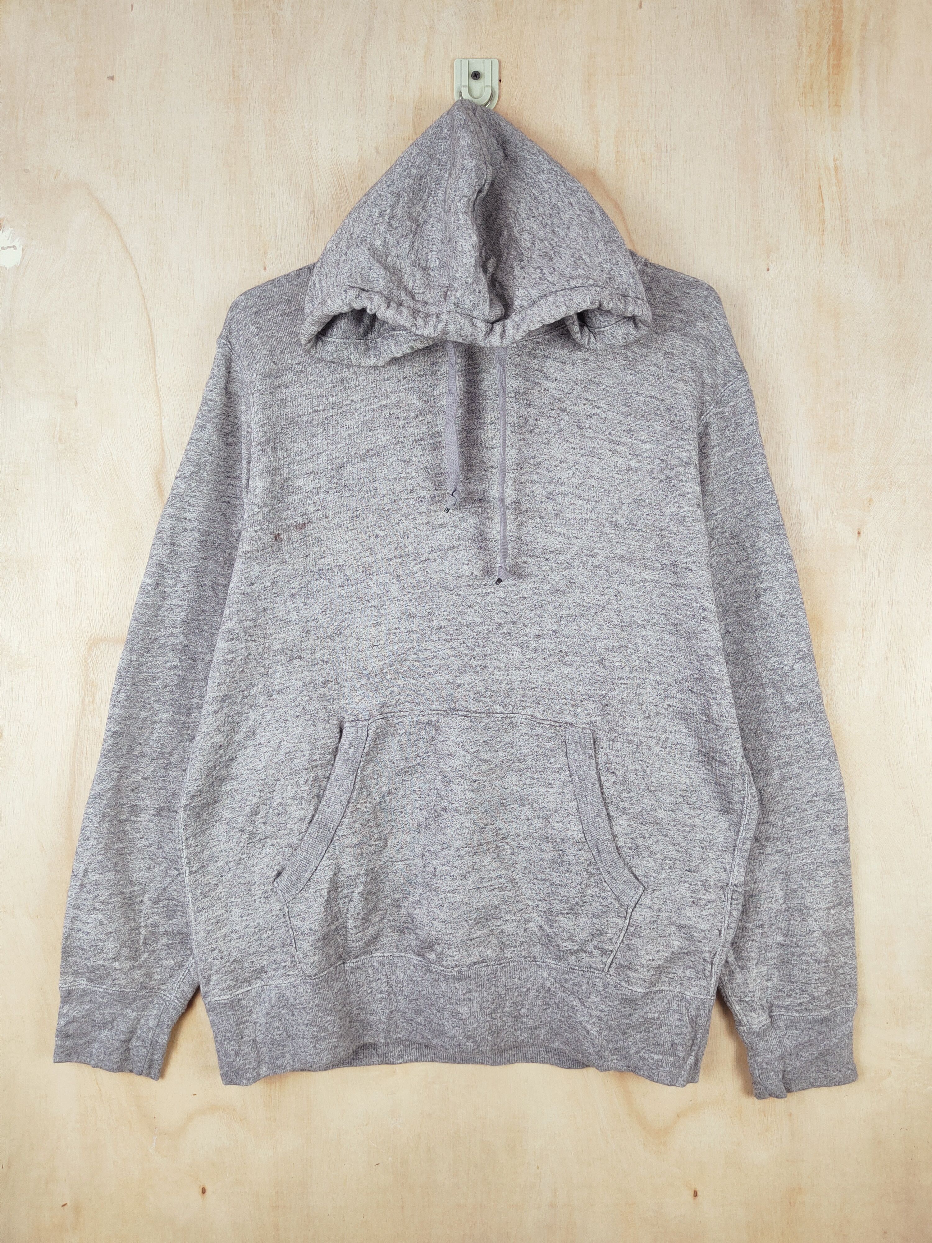 Vintage Design by Uniqlo Gray Hoodie Sweatshirts