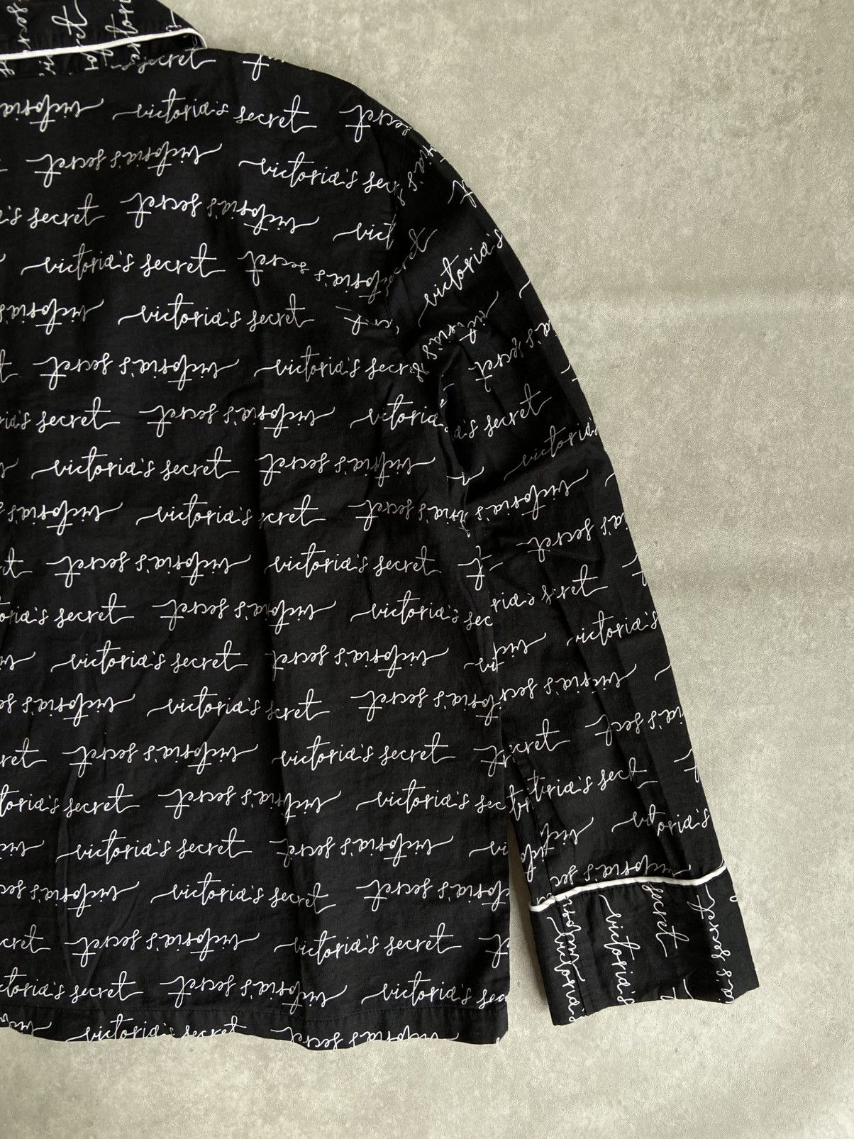 Designer × Victoria's Secret Victoria Secret Script Black Pajama Longsleeve Size M / US 6-8 / IT 42-44 - 12 Thumbnail