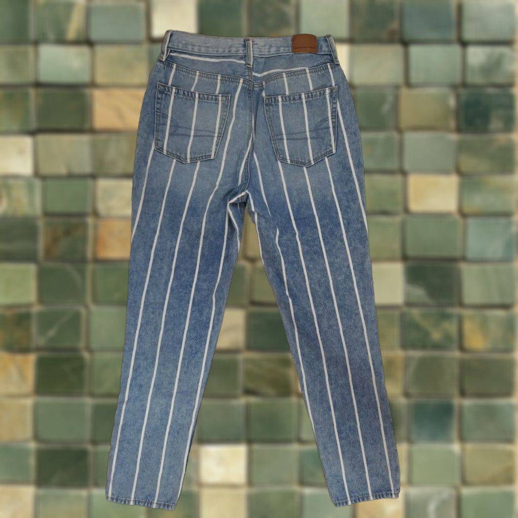 American Eagle Outfitters American Eagle Women's Mom Jeans 2 Blue Stretch High Rise Tapered Pin Stripe Size 26" / US 2 / IT 38 - 1 Thumbnail