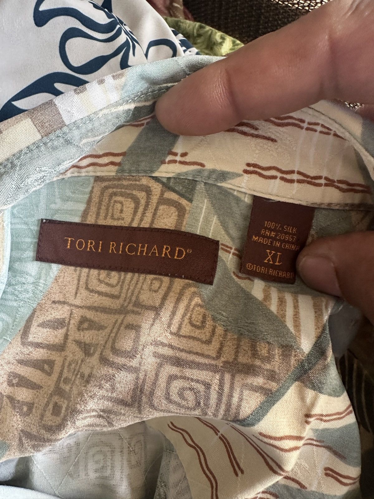 Tori Richard PreOwned Tori Richard Hawaiian Print Multicolored Men's XL Size US XL / EU 56 / 4 - 4 Thumbnail