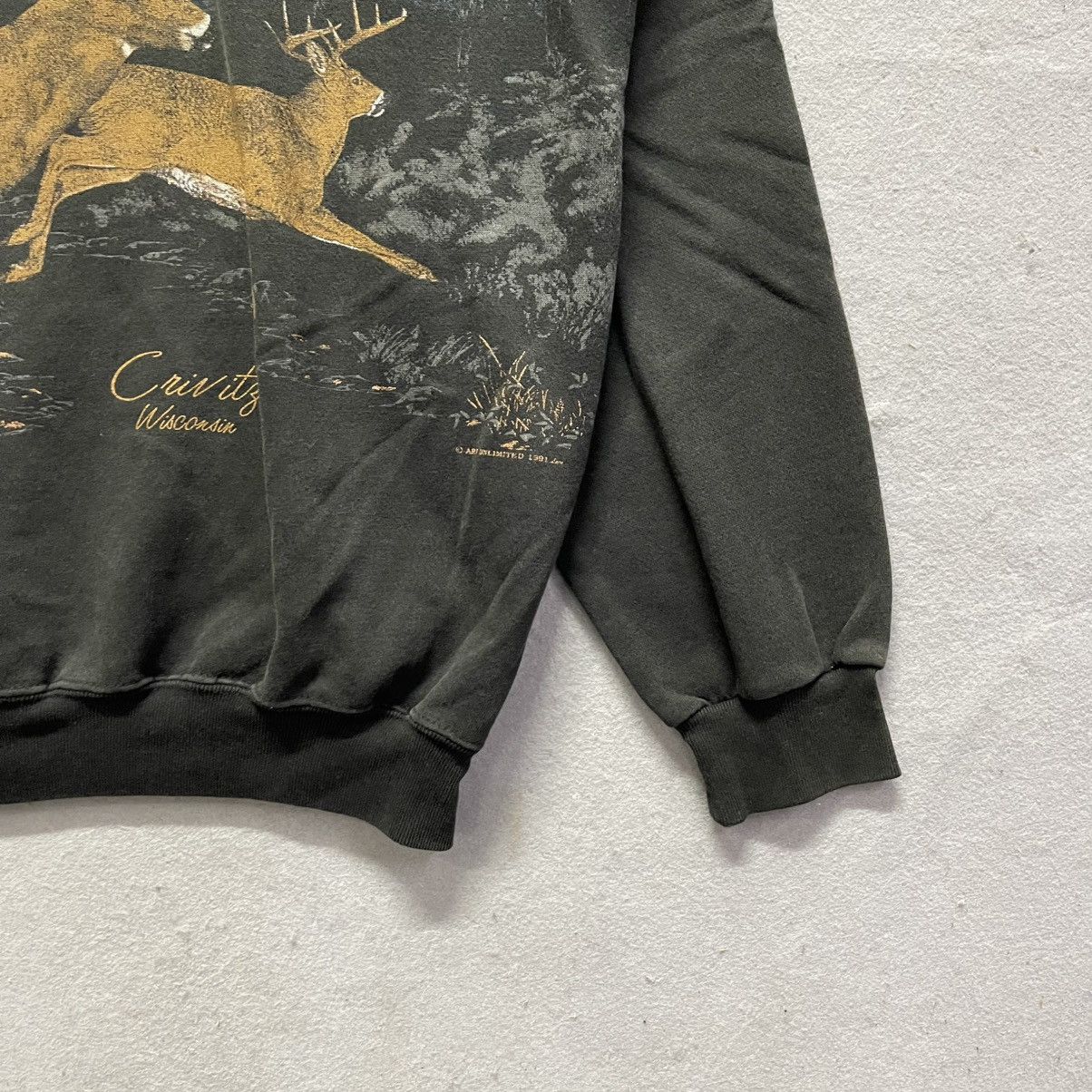 Vintage Vintage AU Sportswear Deer Graphic Crewneck Sweatshirt Size US L / EU 52-54 / 3 - 6 Thumbnail