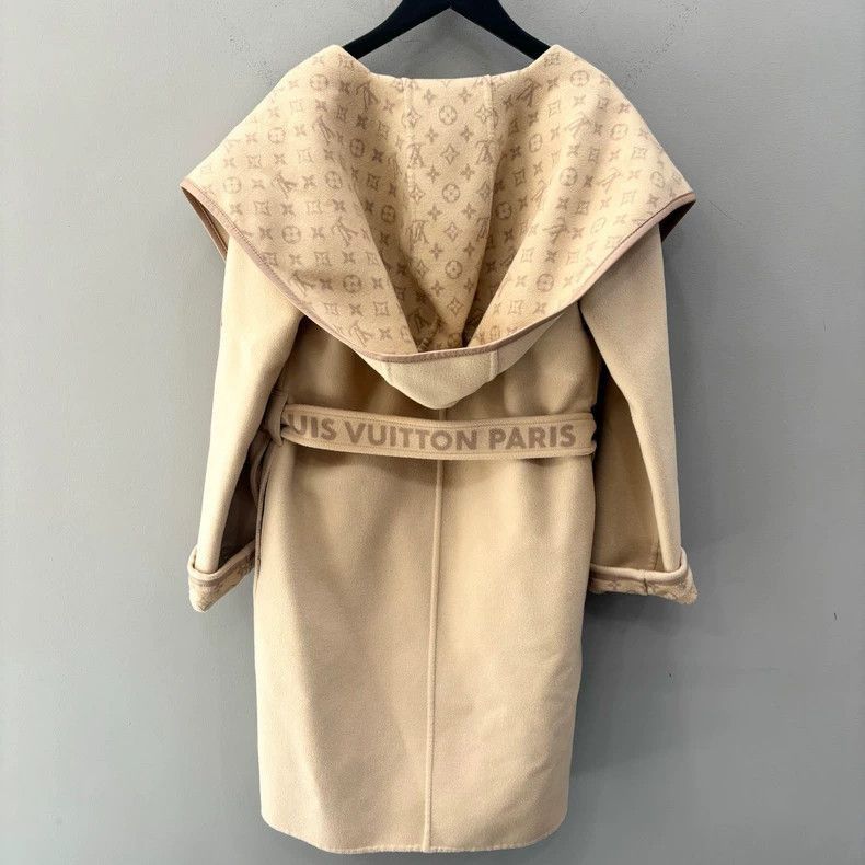 Louis Vuitton Beige Long Wool Coat with Logo Interior-2506 Size XS / US 0-2 / IT 36-38 - 2 Thumbnail