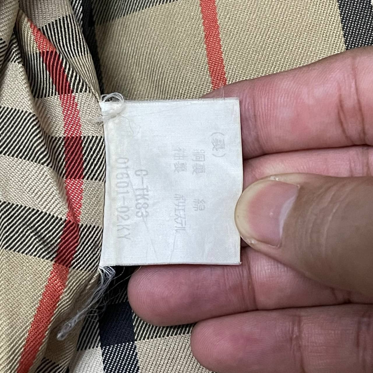 Burberry Vintage Burberry Nova Check Trench Coat Distressed Size US M / EU 48-50 / 2 - 21 Thumbnail