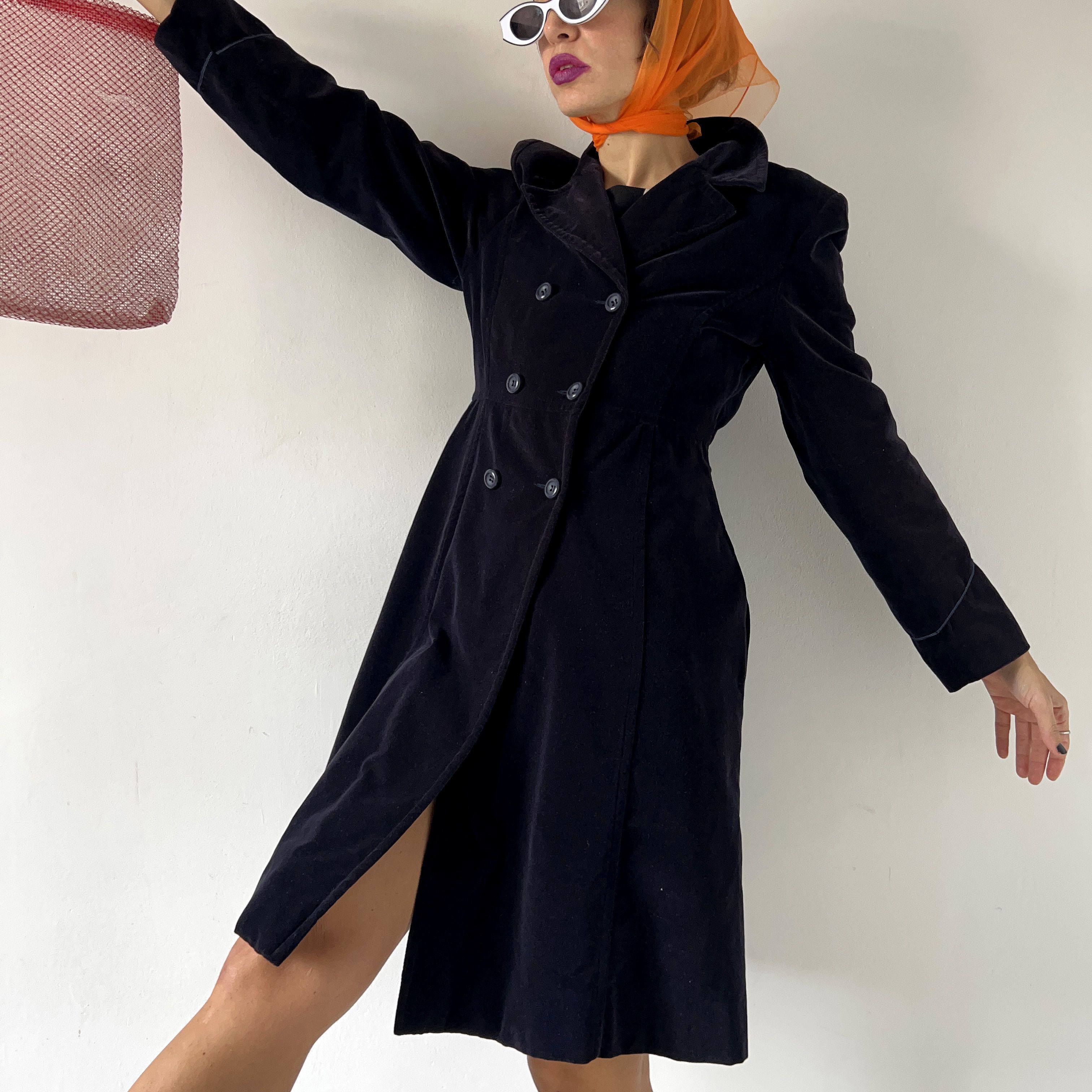 Vintage Vintage navy blue velvet midi coat Size M / US 6-8 / IT 42-44 - 5 Thumbnail