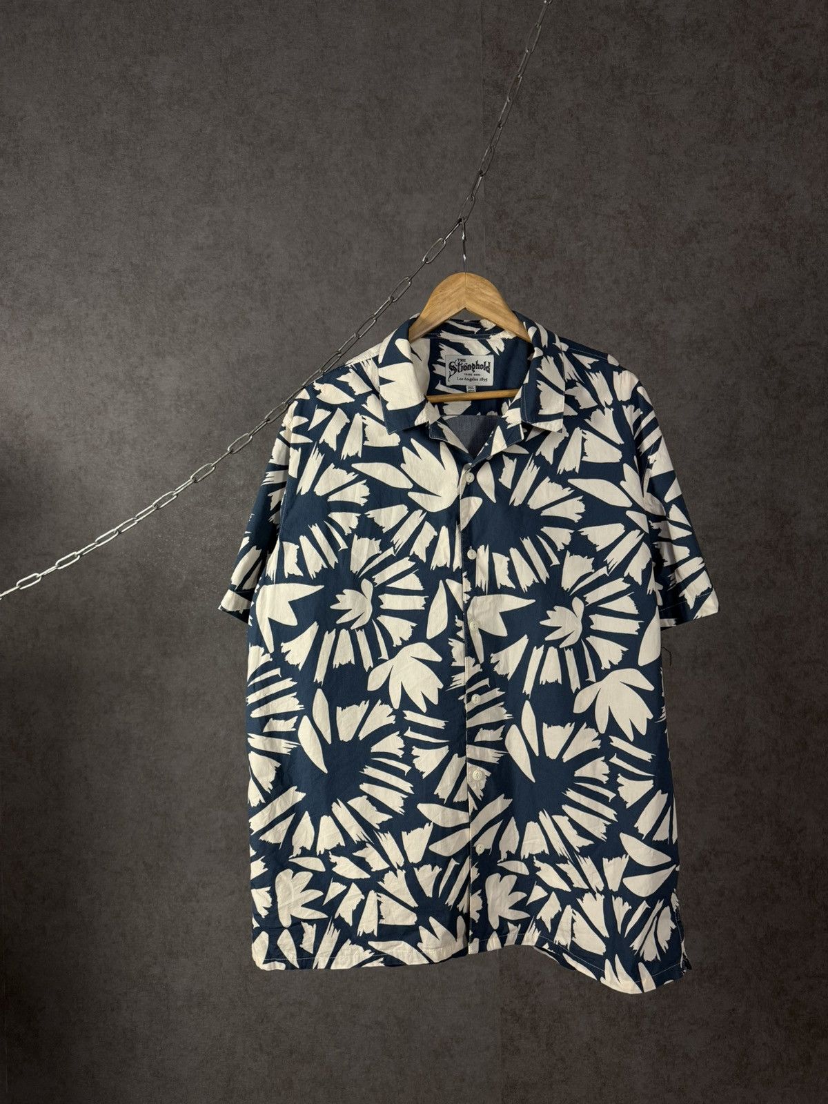 The Stronghold The Stronghold crazy Hawaiian shirt Size US XXL / EU 58 / 5 - 1 Thumbnail