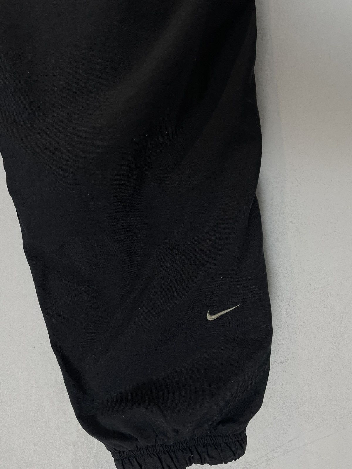 Nike × Vintage Vintage 90s Nike Track pants buggy nylon Size US 34 / EU 50 - 5 Thumbnail